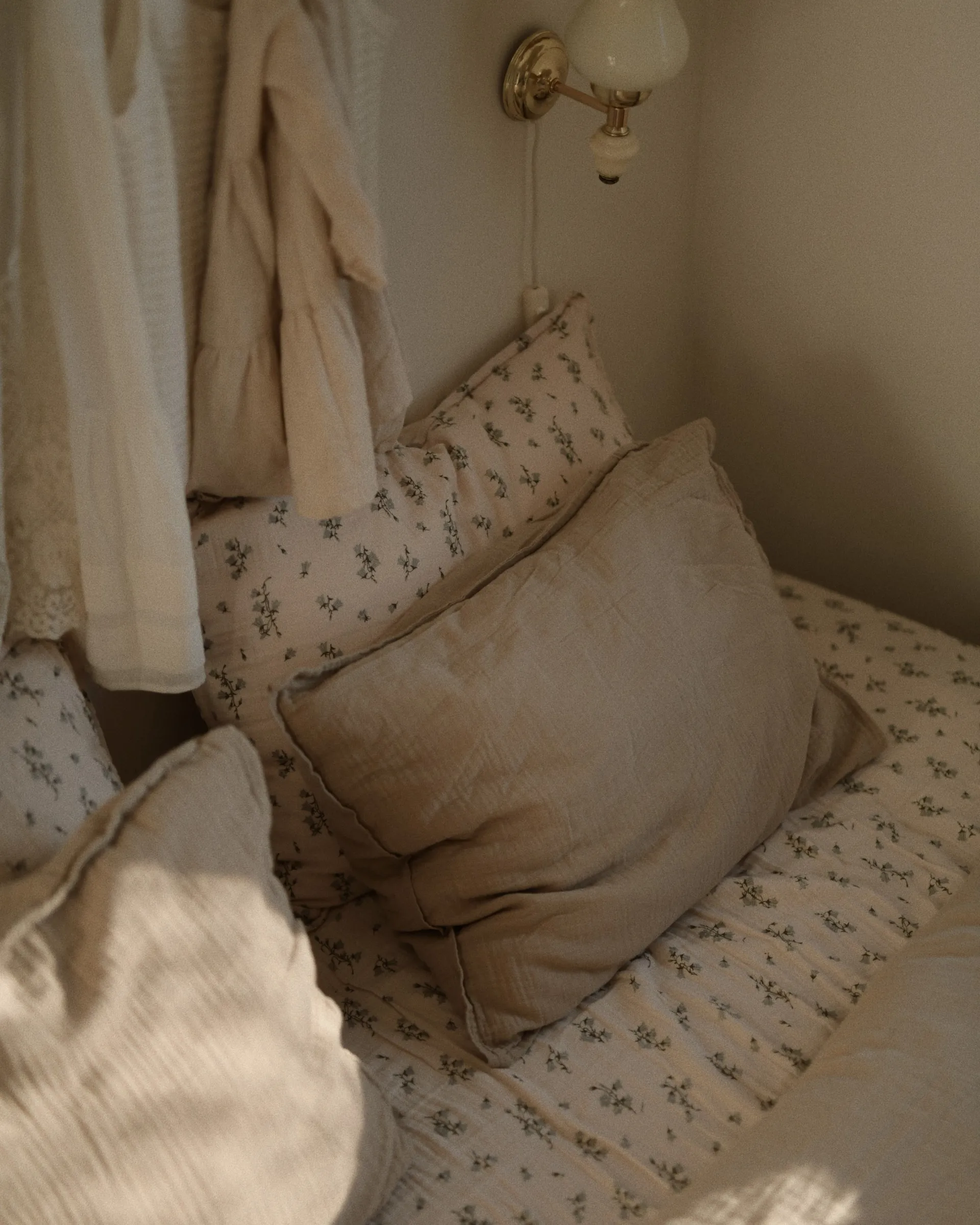 Bluebell Muslin fitted sheet, 180x200x30 cm Garbo&Friends