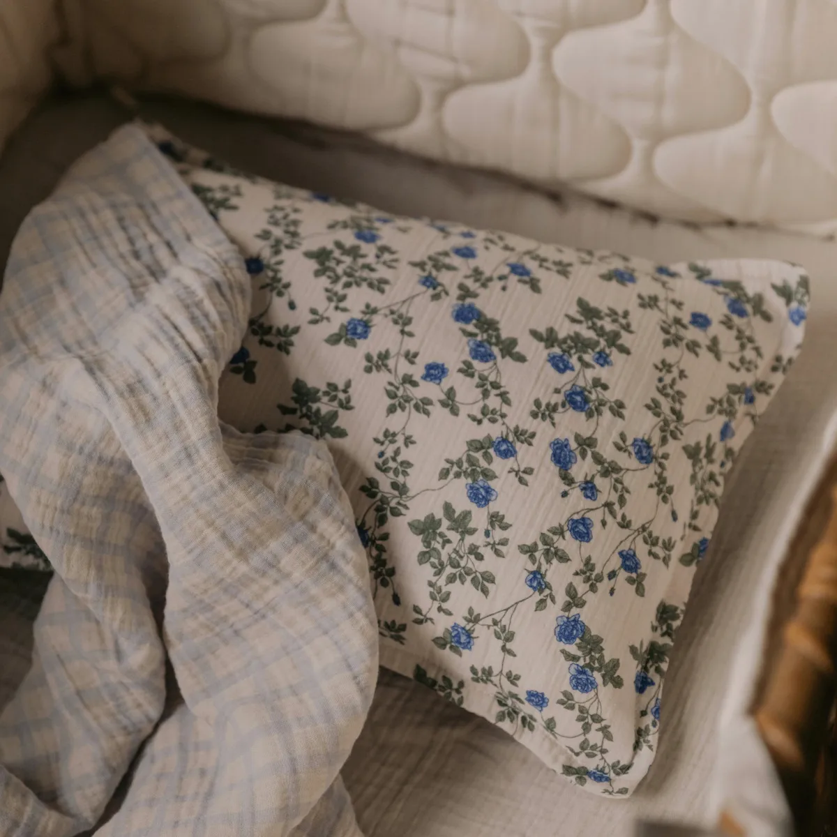 Dainty Muslin junior bedding set, 100x130/35x55 cm Garbo&Friends