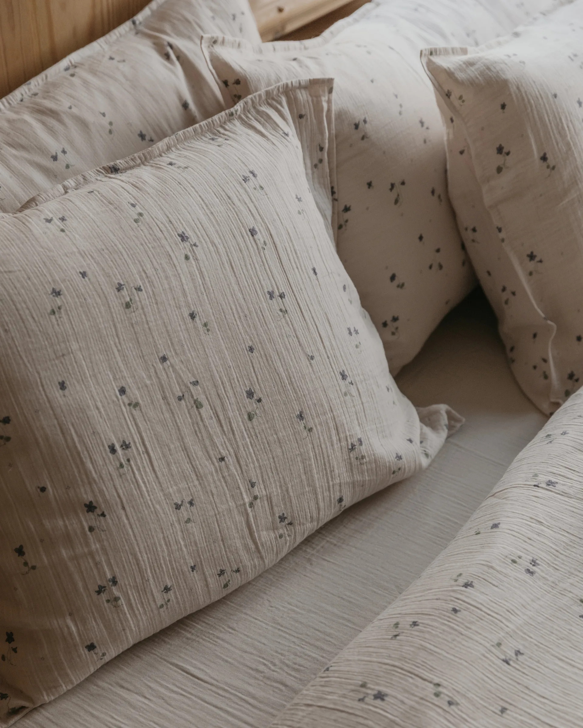 Viola Muslin pillowcase, 50x90 cm Garbo&Friends