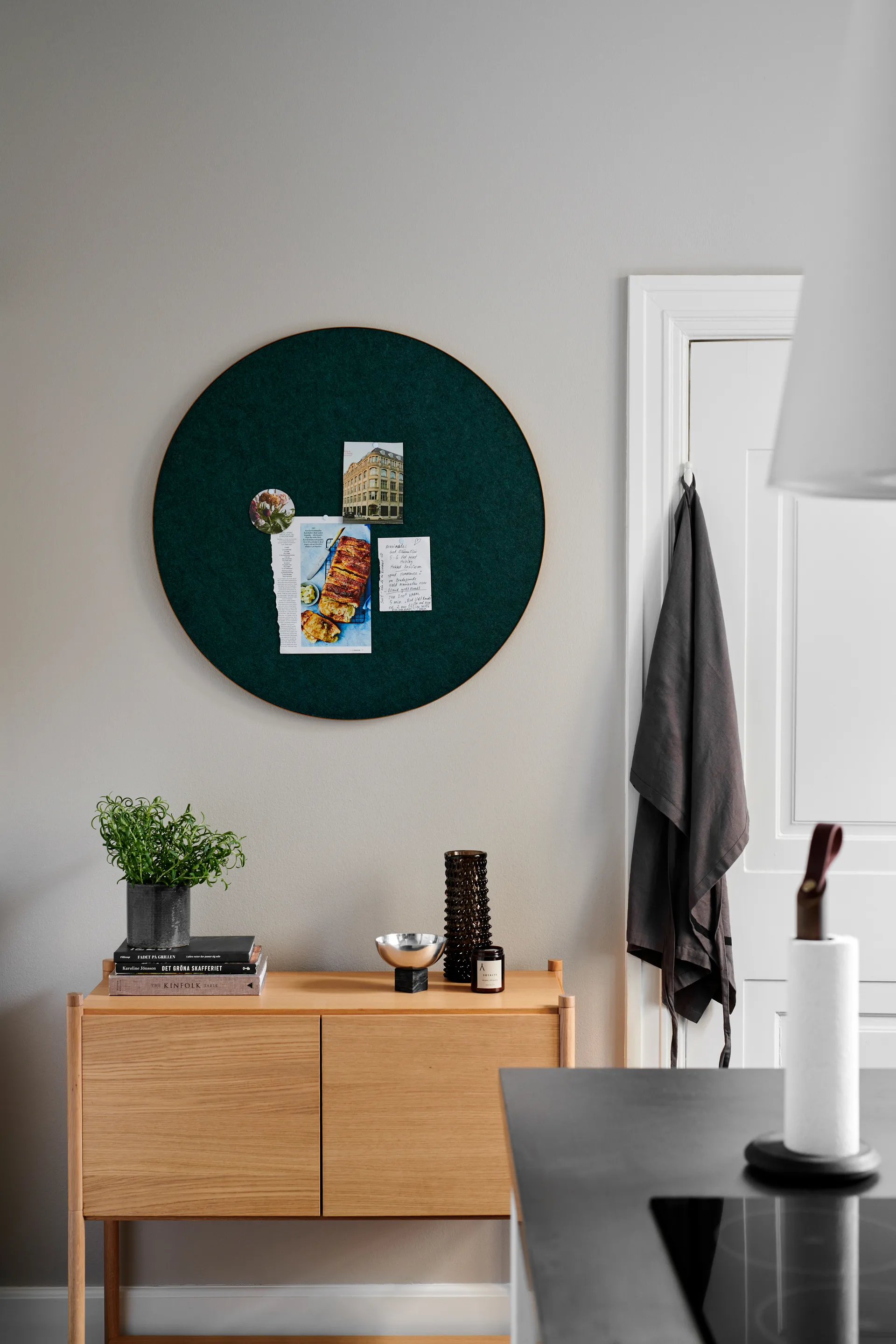 Retell pinboard Ø80 cm, Green-brass Gejst