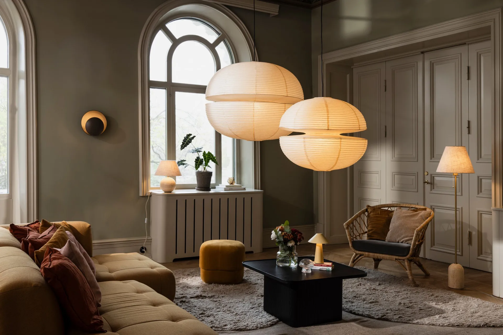 Castello 35 table lamp, Beige travertine Globen Lighting