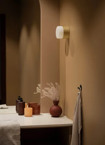 Hubble wall light, flush mount - White-gold - Globen Lighting