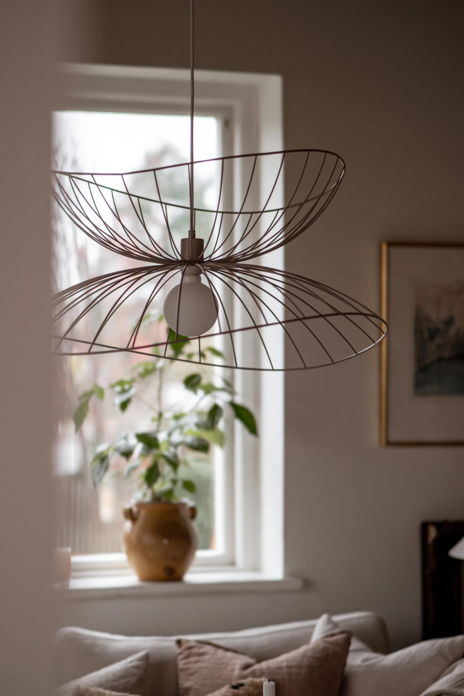 Ray ceiling lamp Ø70 cm, Mud Globen Lighting