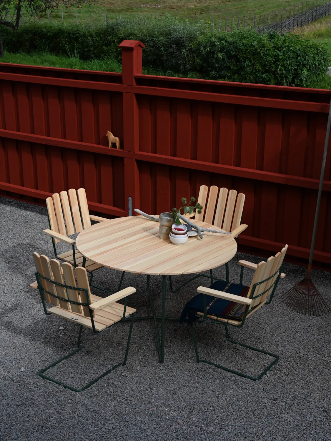 A2 armchair, Oiled pine-green Grythyttan Stålmöbler