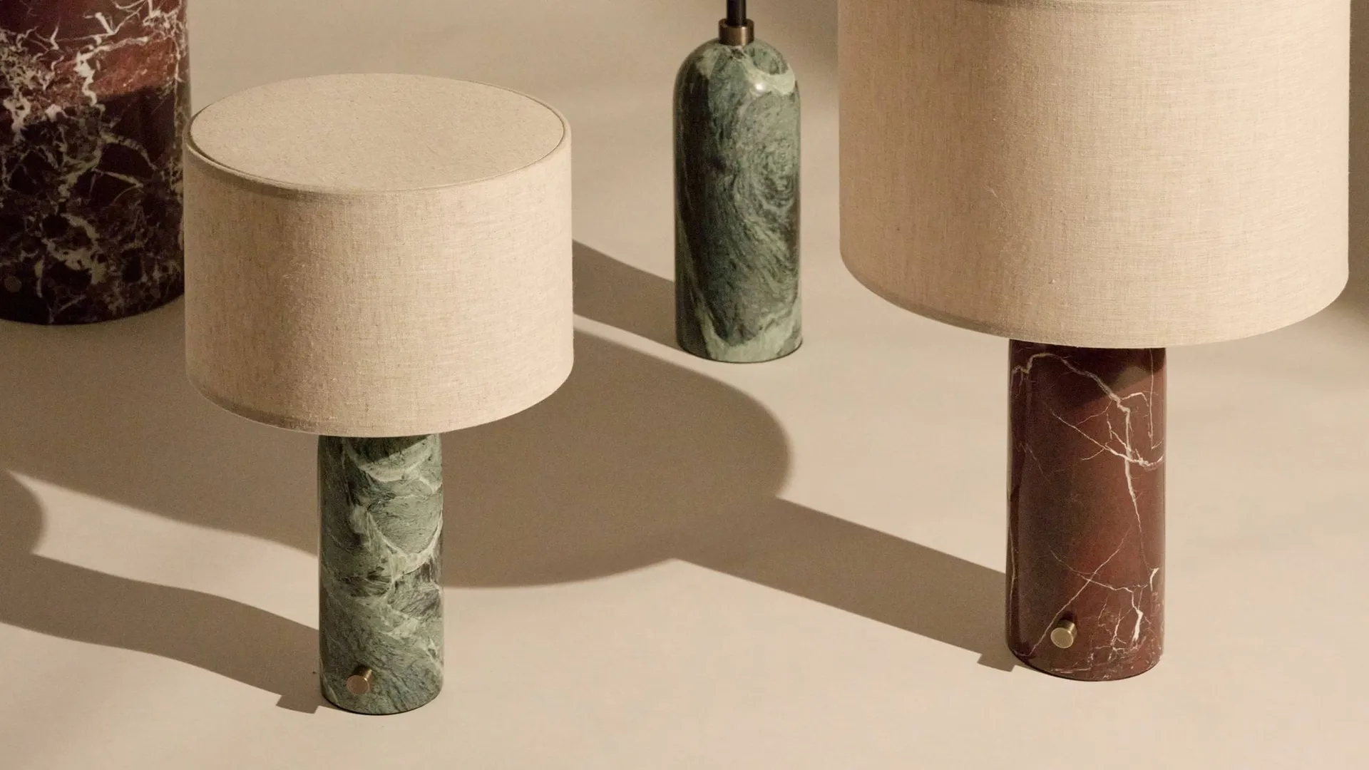 Gravity S table lamp, Maroon marble-canvas GUBI