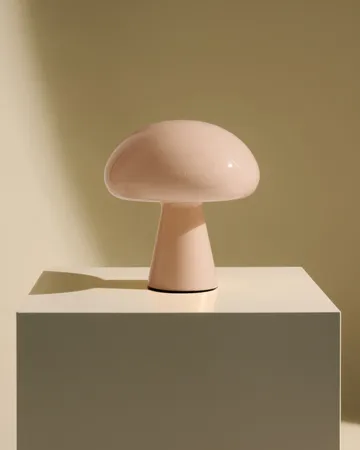 Obello table lamp - Powder pink - GUBI