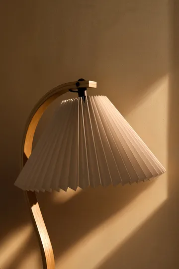 Timberline table lamp - Oak-birch-white - GUBI