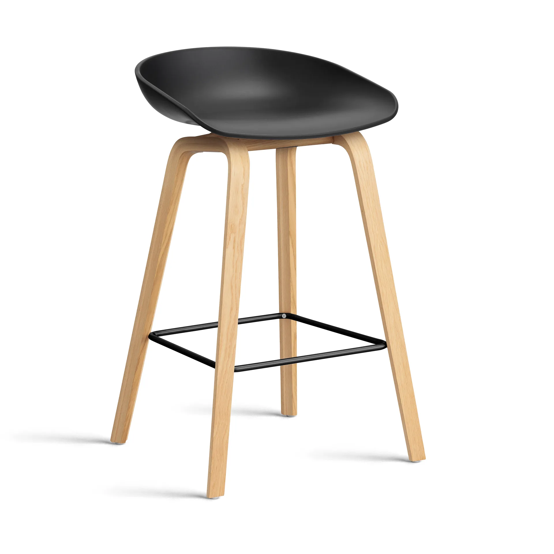 About a Stool AAL32 Low 2.0 bar stool lacquered oak base, Black-black steel footrest HAY