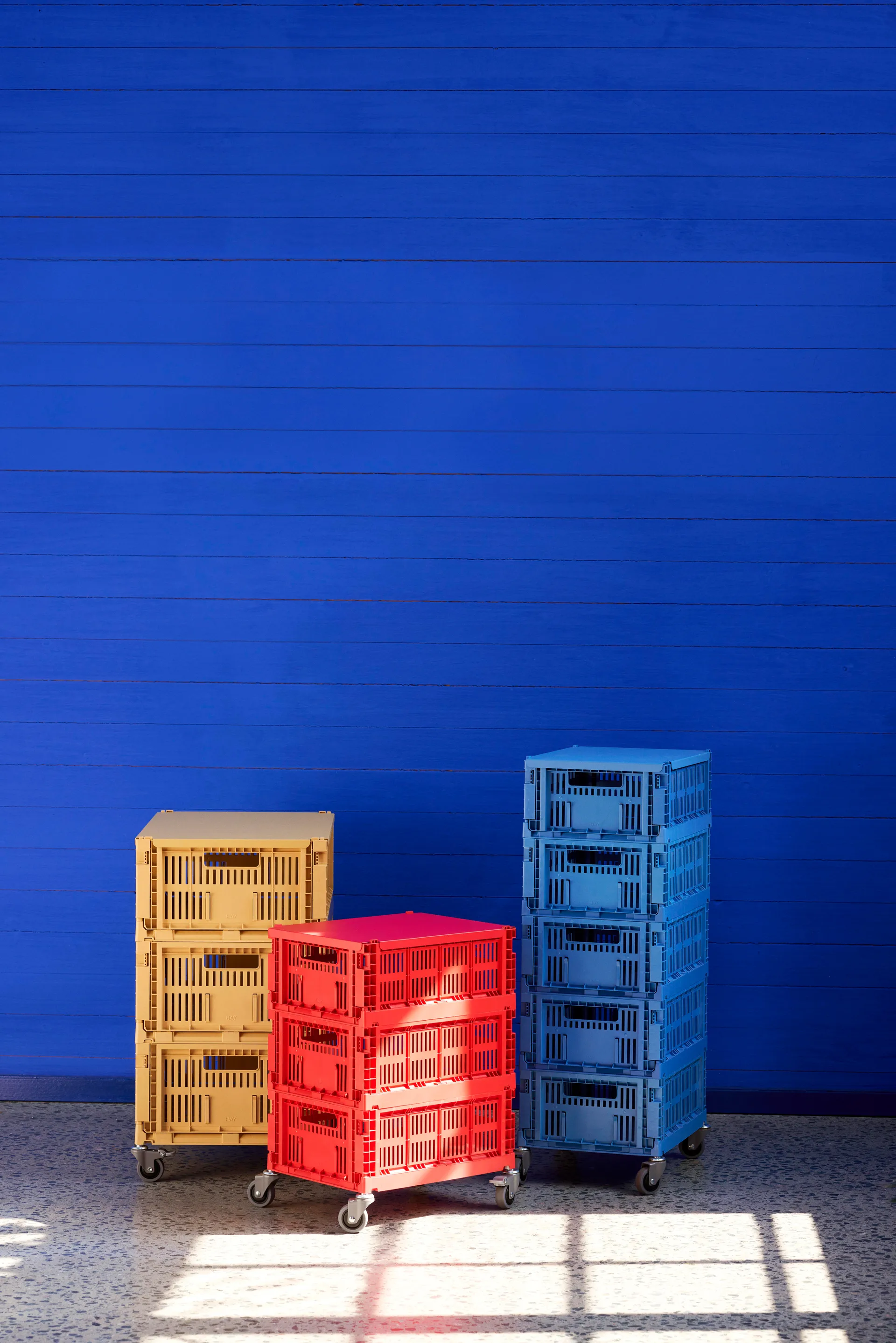 Colour Crate lid medium, Golden yellow HAY