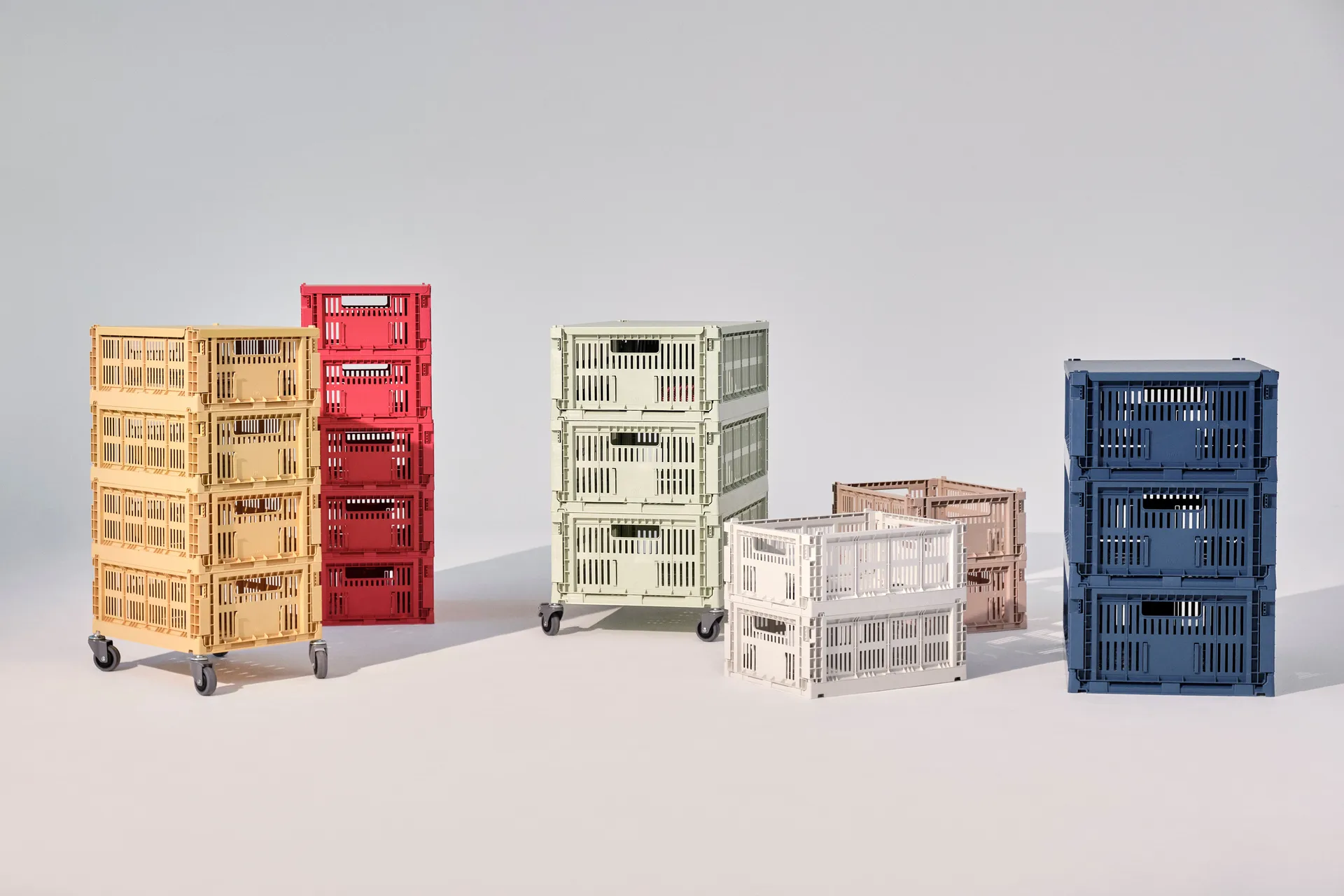Colour Crate lid medium, Golden yellow HAY