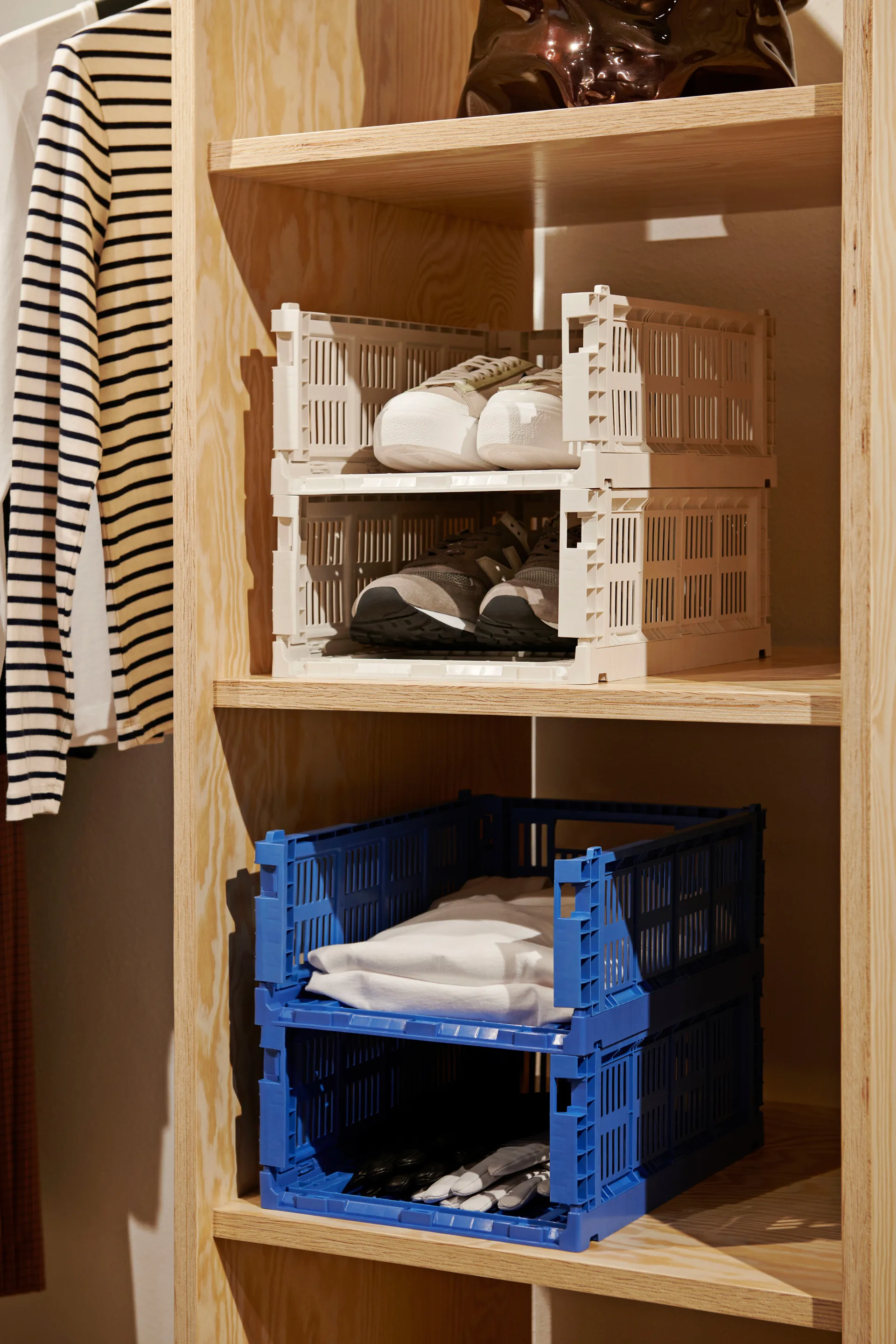 Colour Crate M 26.5x34.5 cm, Off-white HAY