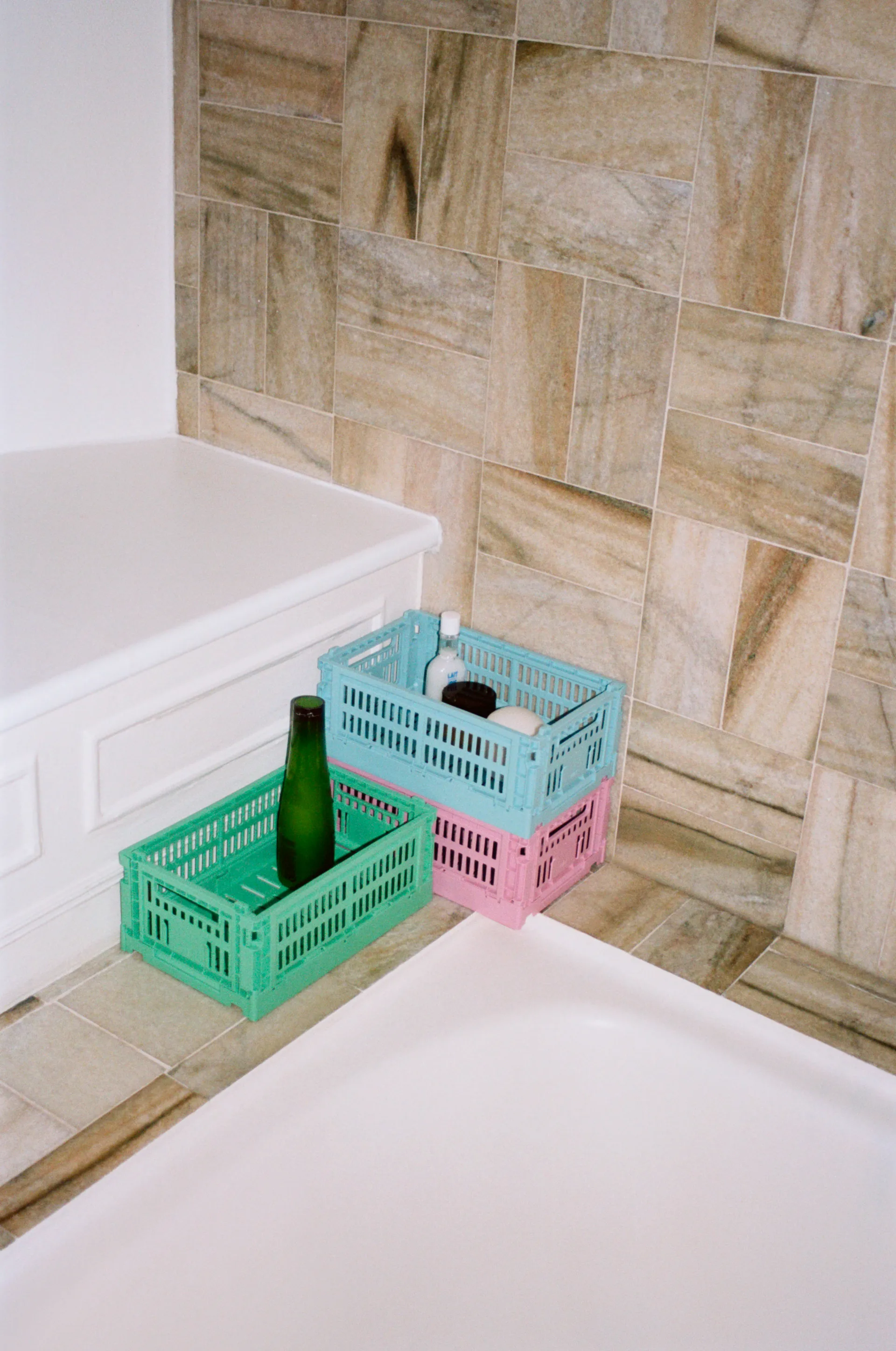 Colour Crate S 17x26.5 cm, Dark mint HAY