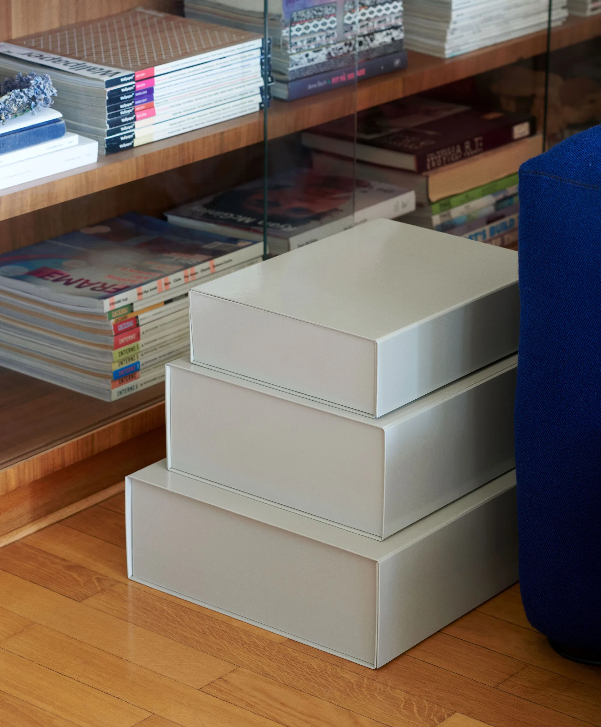 Colour Storage L box with lid 34,5x41,5 cm, Grey HAY