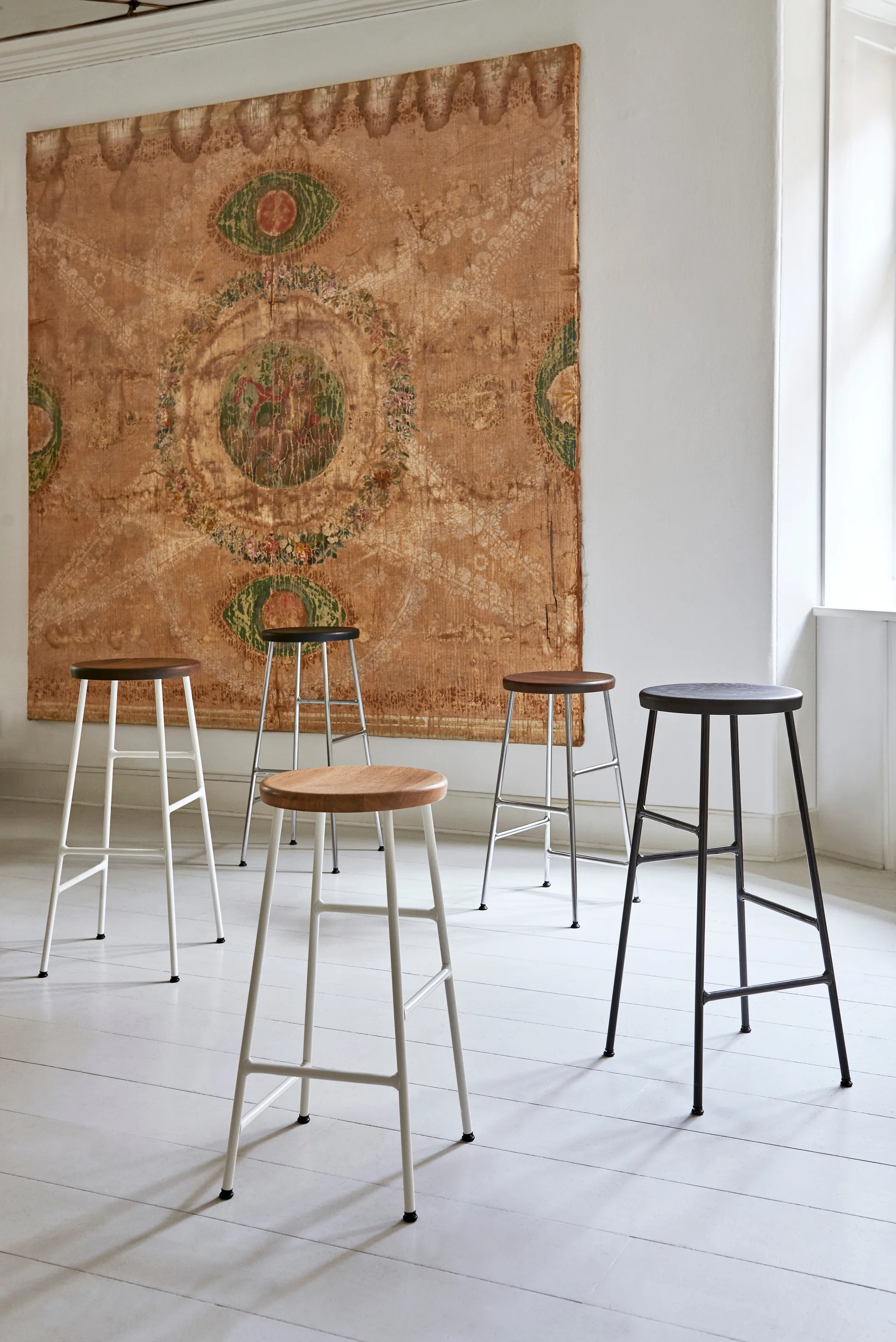 Cornet bar stool 75 cm, Soft black oak-soft black HAY