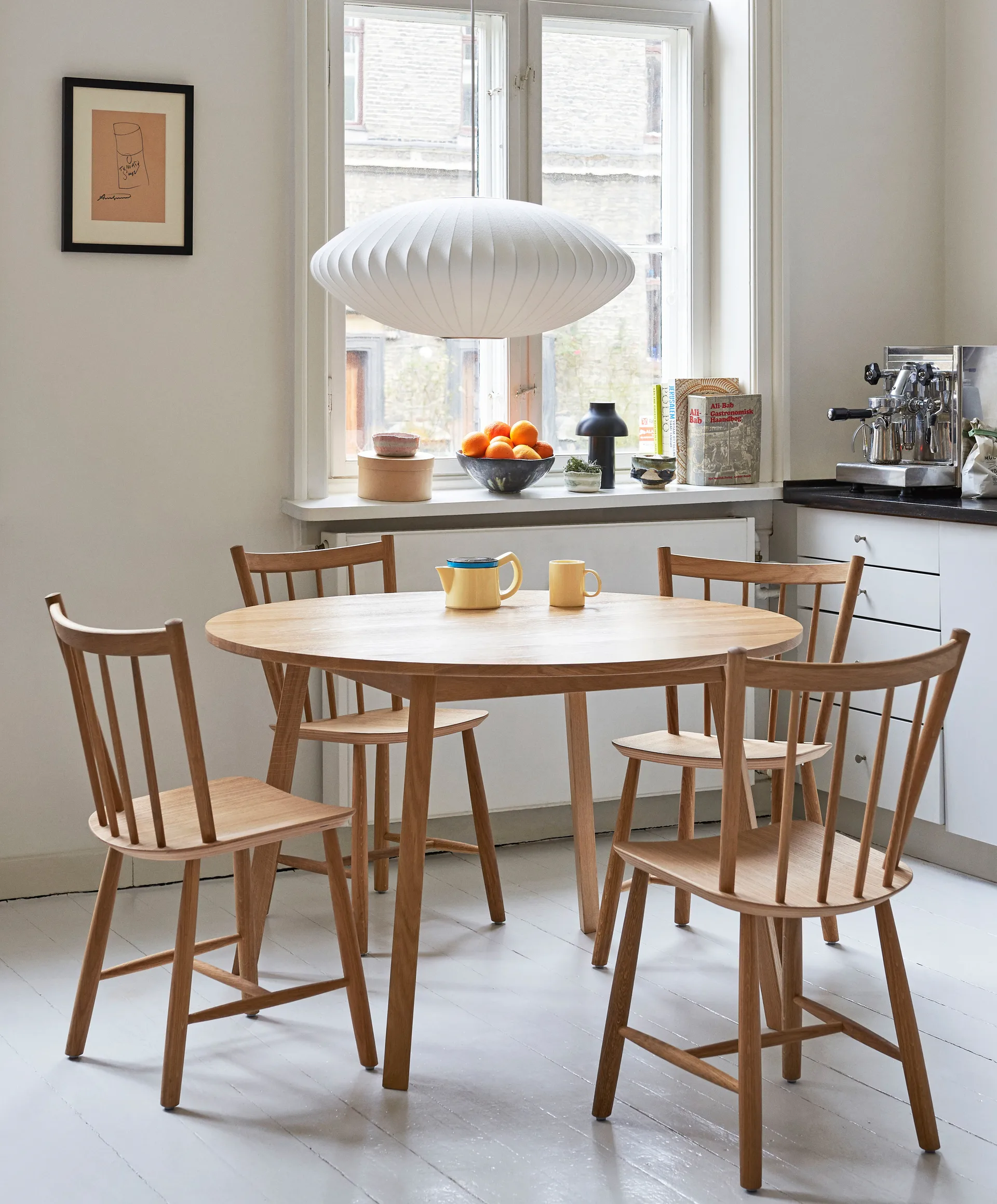 Nelson Bubble Saucer pendant lamp M, Off white HAY