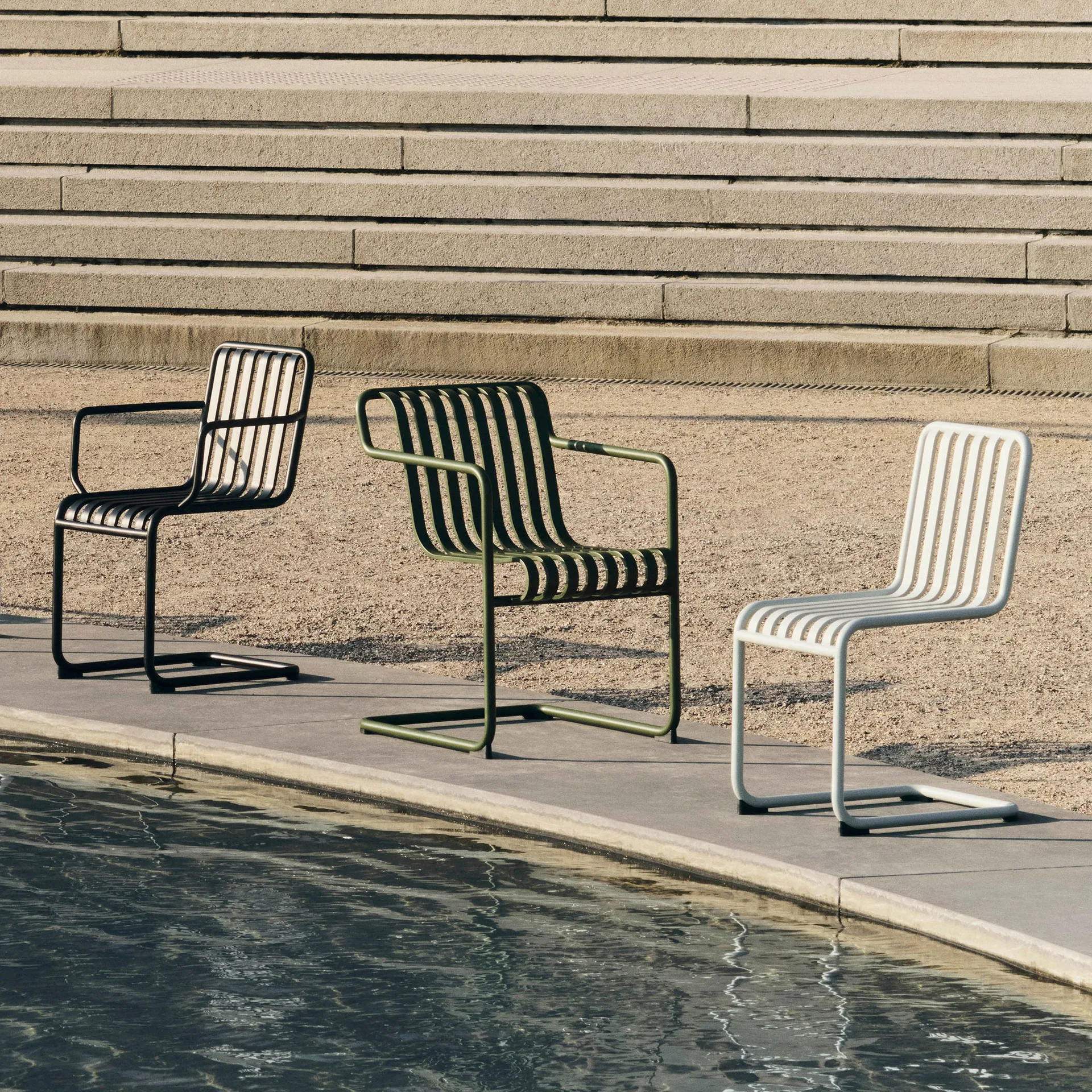 Palissade Cantilever armchair, Anthracite HAY