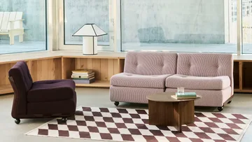 Slit coffee table Ø65 cm - Lacquered walnut - HAY