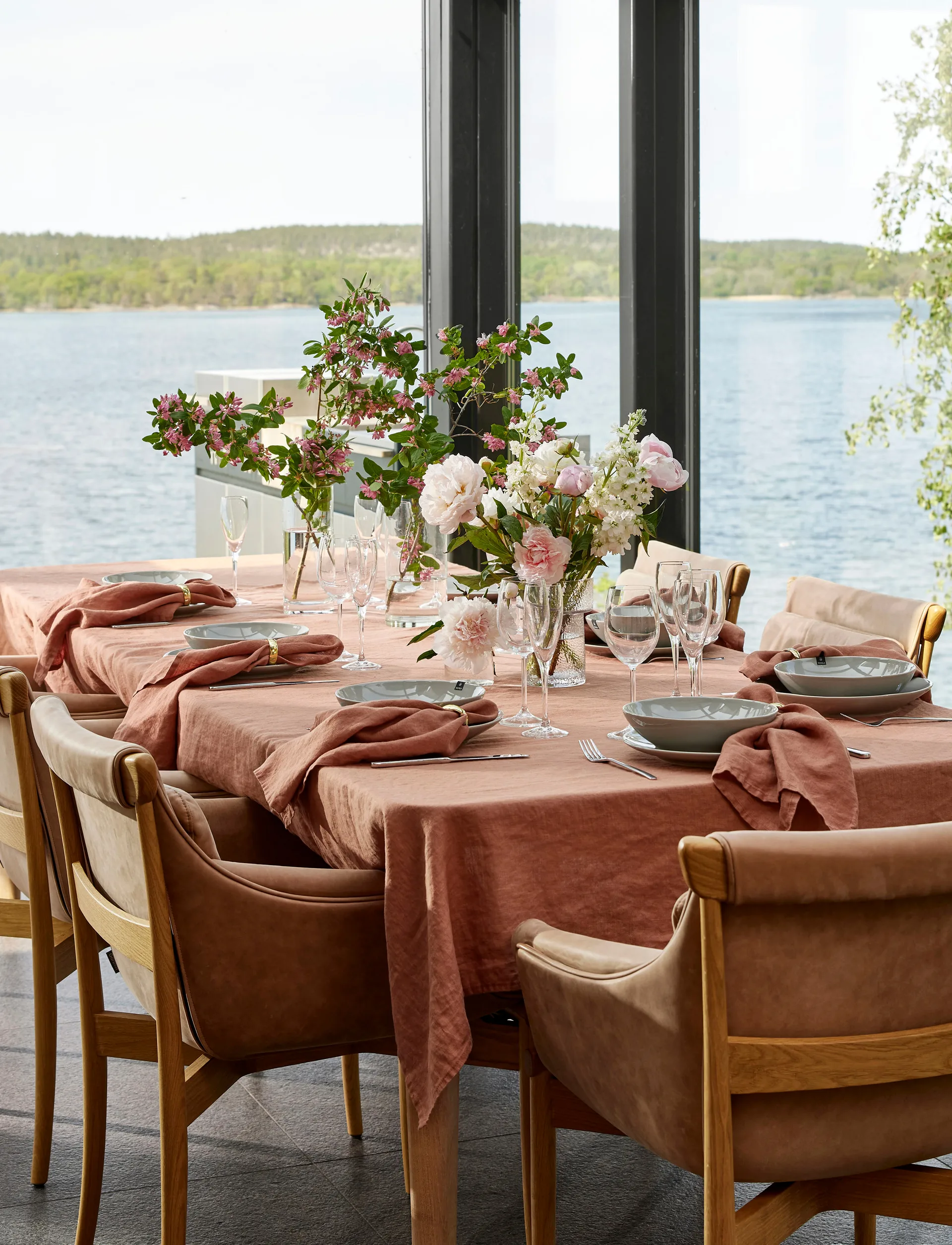 Sunshine tablecloth, Grounded, 145x250 cm Himla