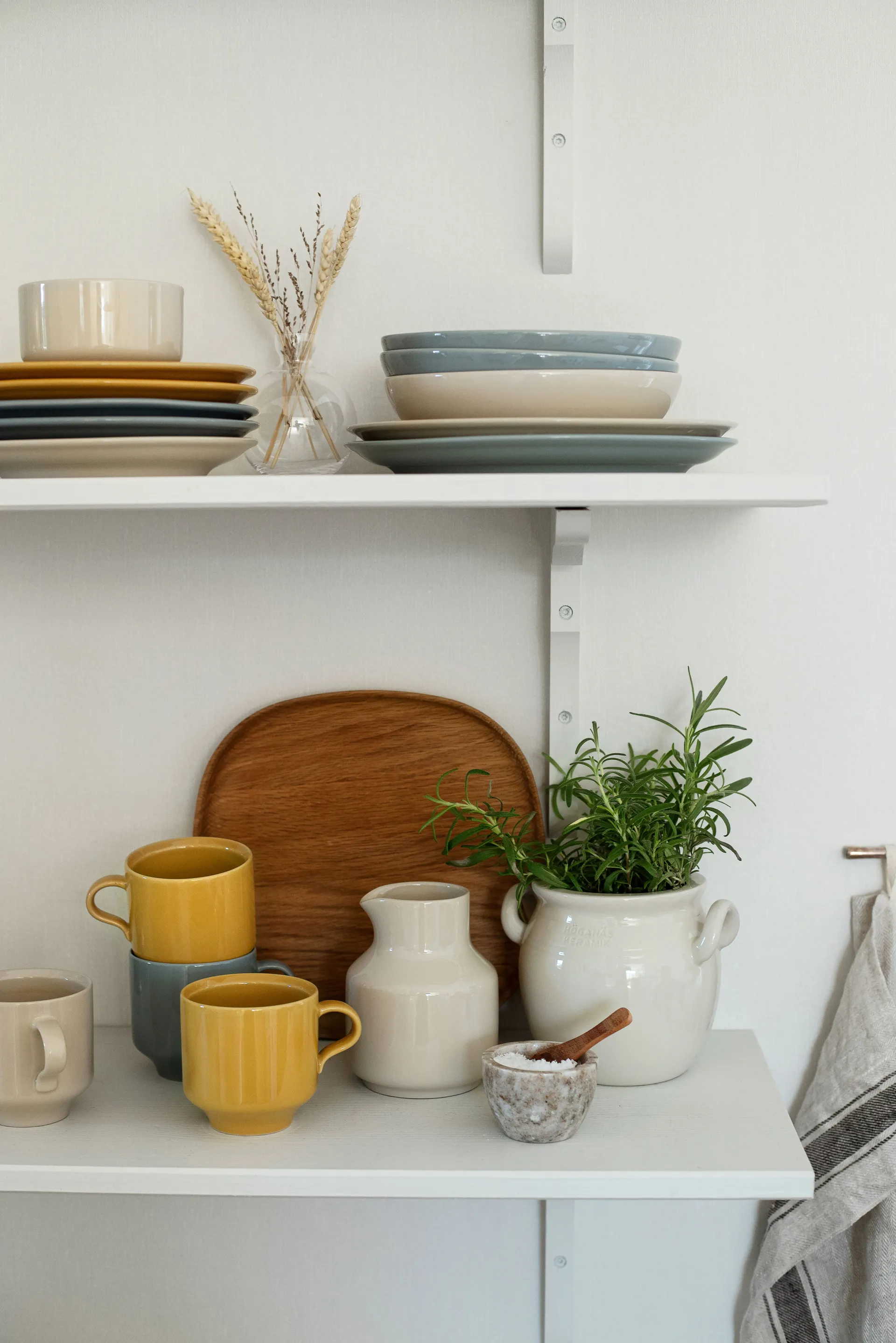 Höganäs Keramik Daga deep plate Ø19 cm, Sand Höganäs Keramik