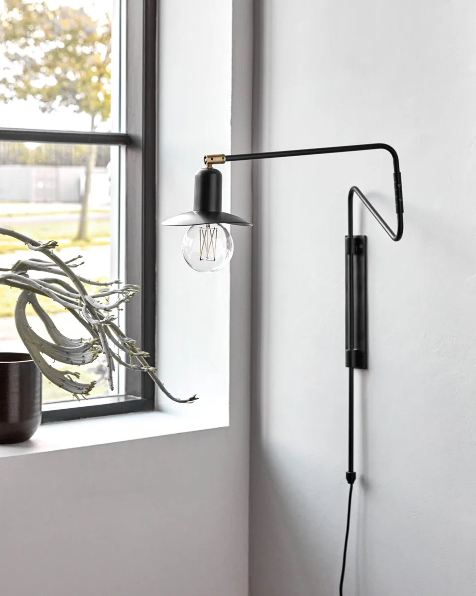Swing wall lamp, Black House Doctor