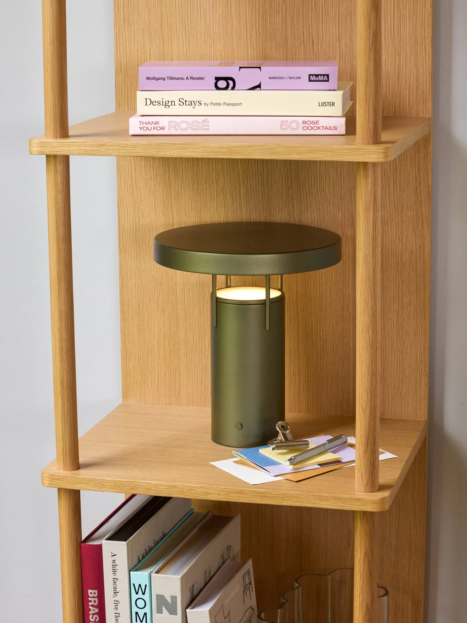 BringMe portable table lamp, Metallic dark green, mini 20 cm Hübsch