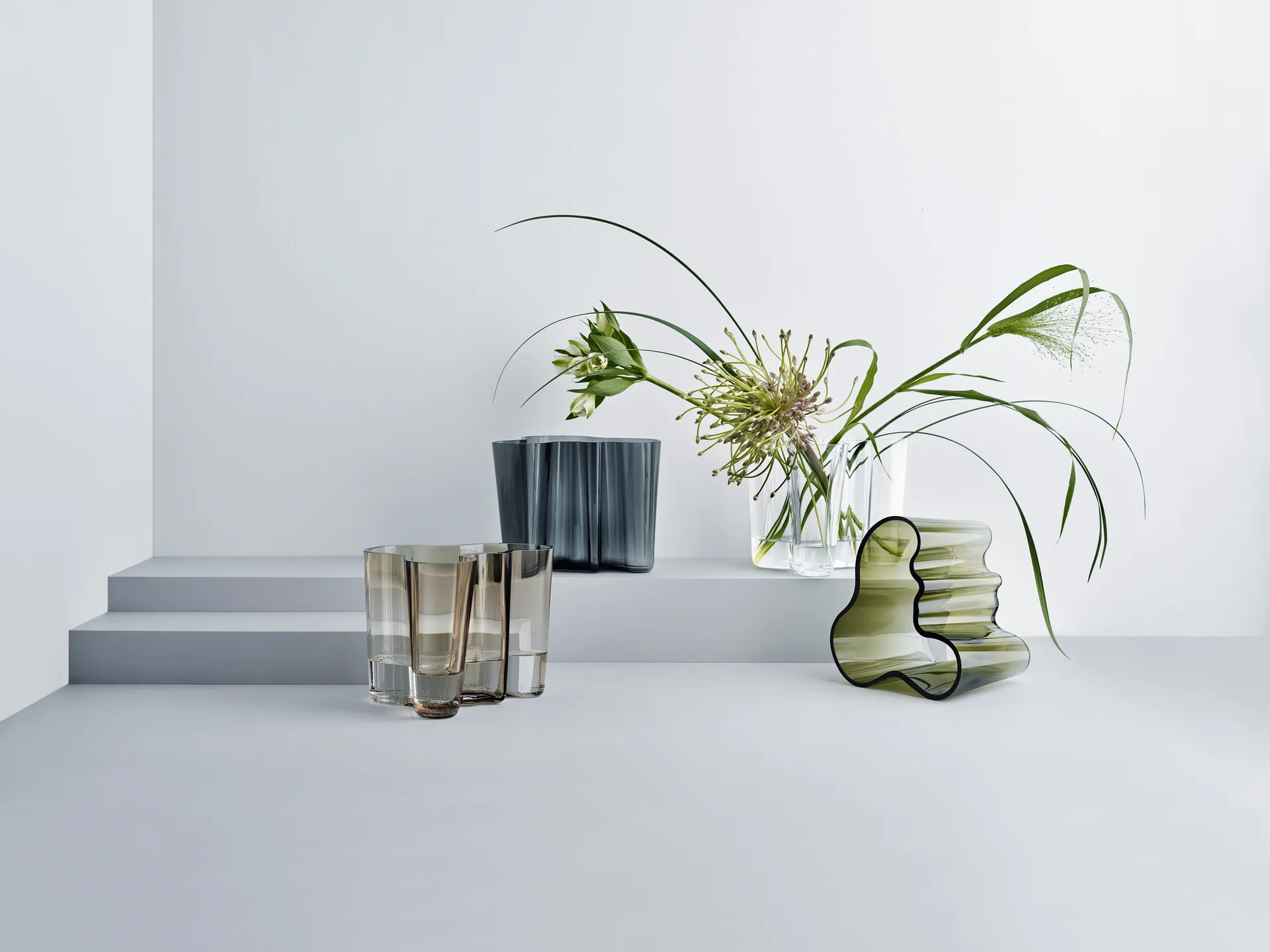 Alvar Aalto vase dark grey, 160 mm Iittala