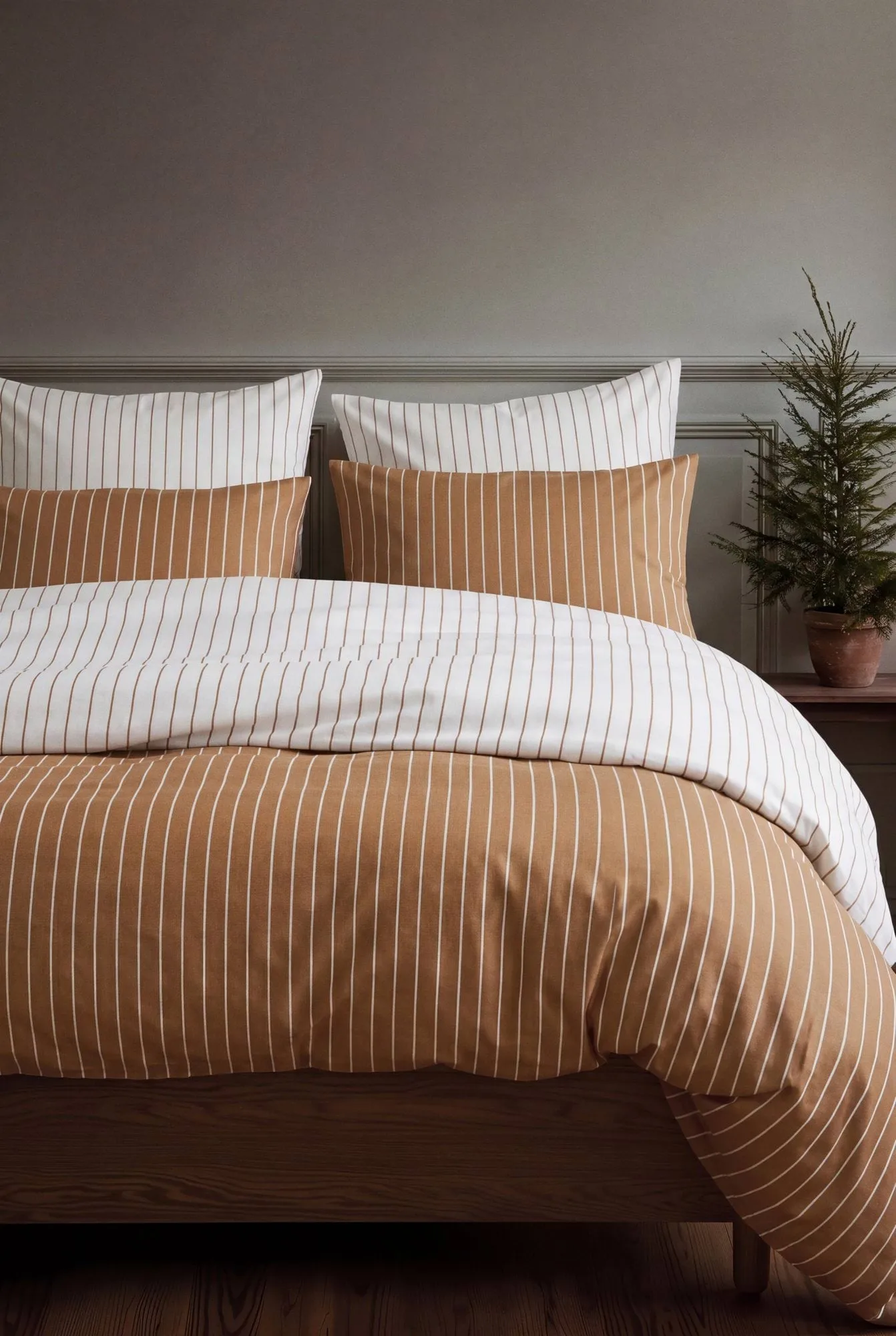 Soft duvet cover set, 150x210/50x60 cm, Caramel-offwhite Juna