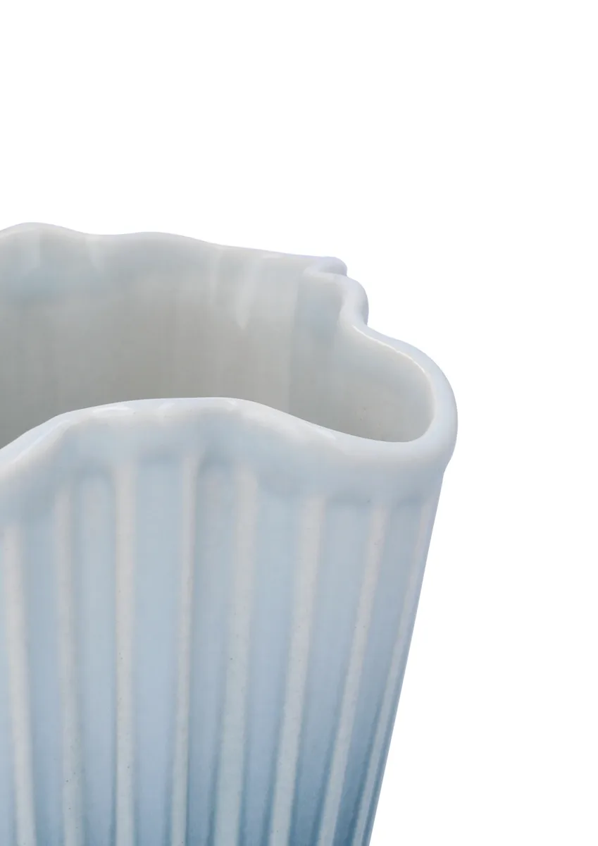 Hammershøi vase unfold, Blue, 16.5 cm Kähler