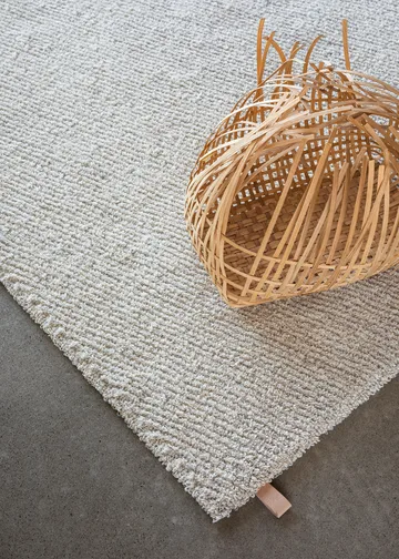 Spire rug - 250x350 cm, Frost 880 - Kasthall