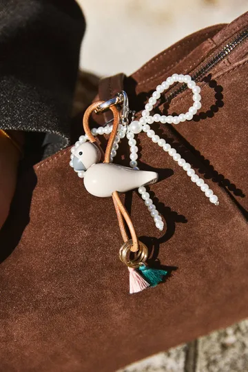 Kaj Bojesen bird keyring - Sand, natural leather - Kay Bojesen Denmark