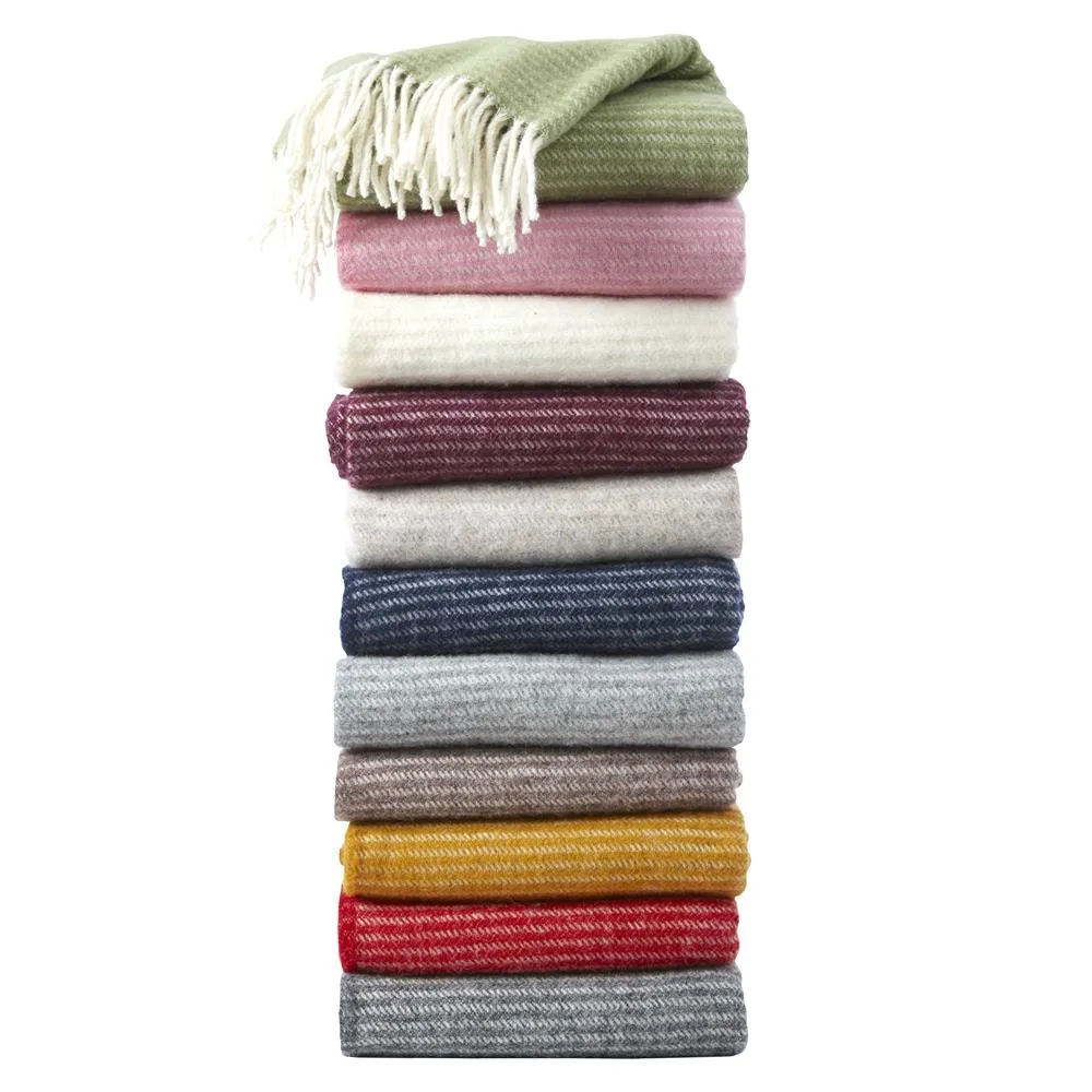Ralph wool throw, ivory Klippan Yllefabrik