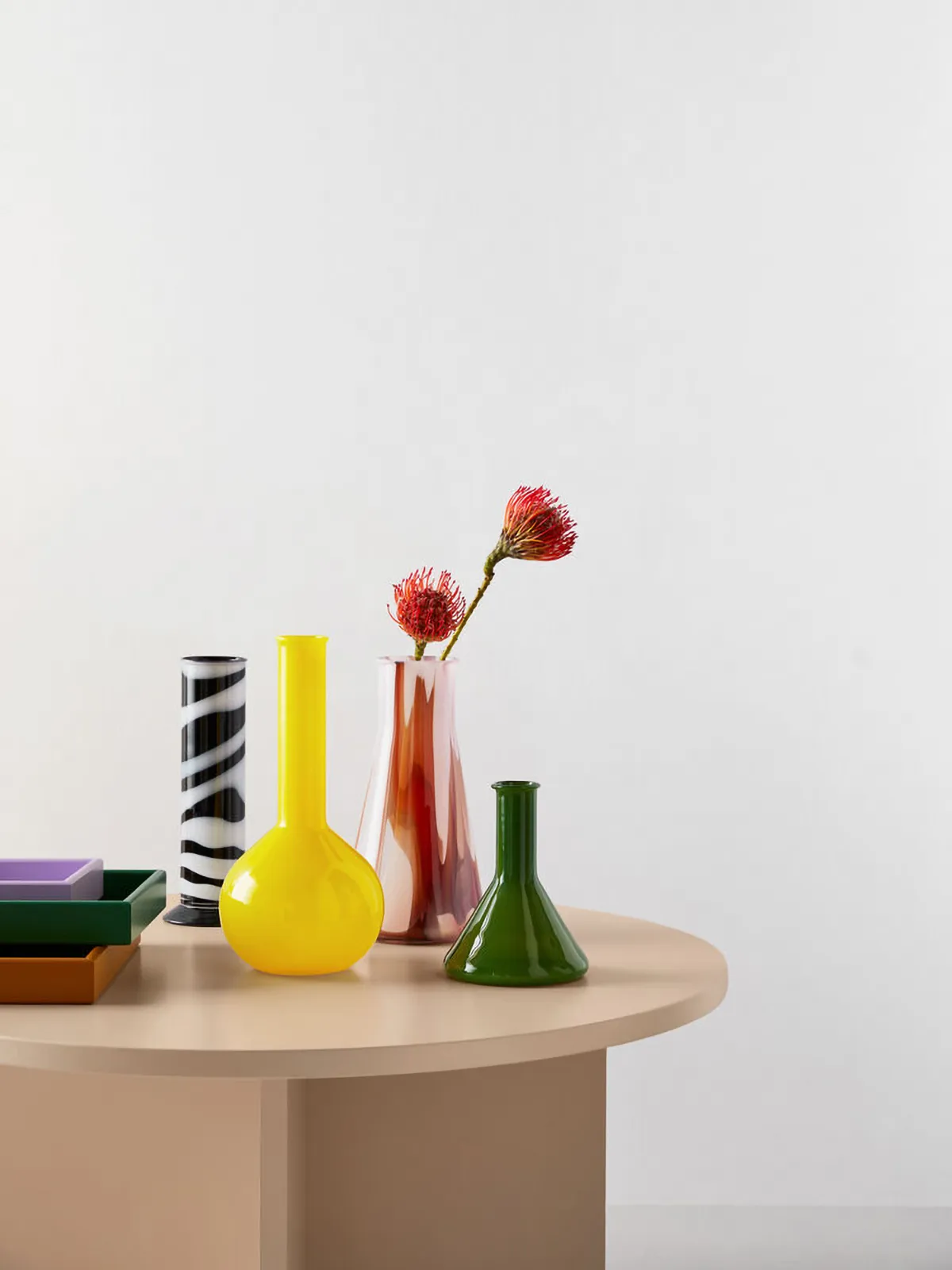 Lab cylinder vase 30 cm, Black-white Kosta Boda