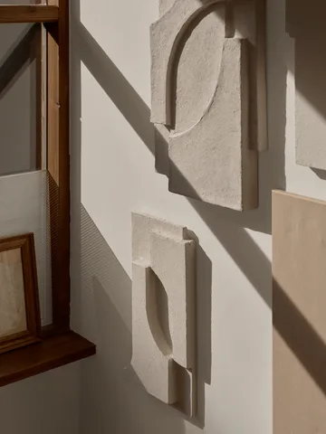 Serif Relief wall decoration S - Off white - Kristina Dam Studio