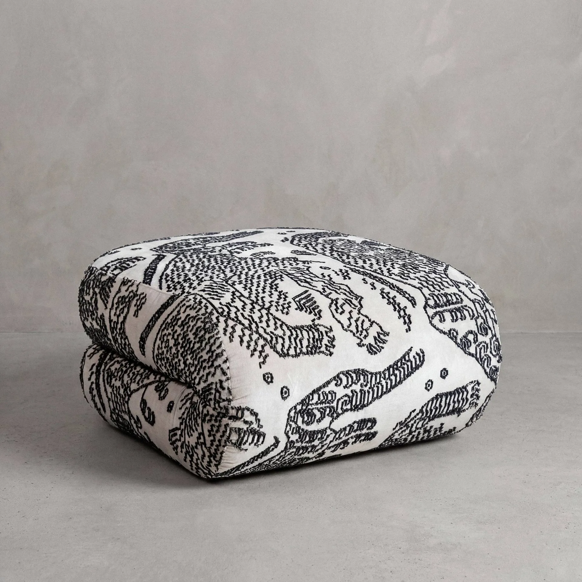 Bau footstool, Tiger mountain 001, straight Lammhults