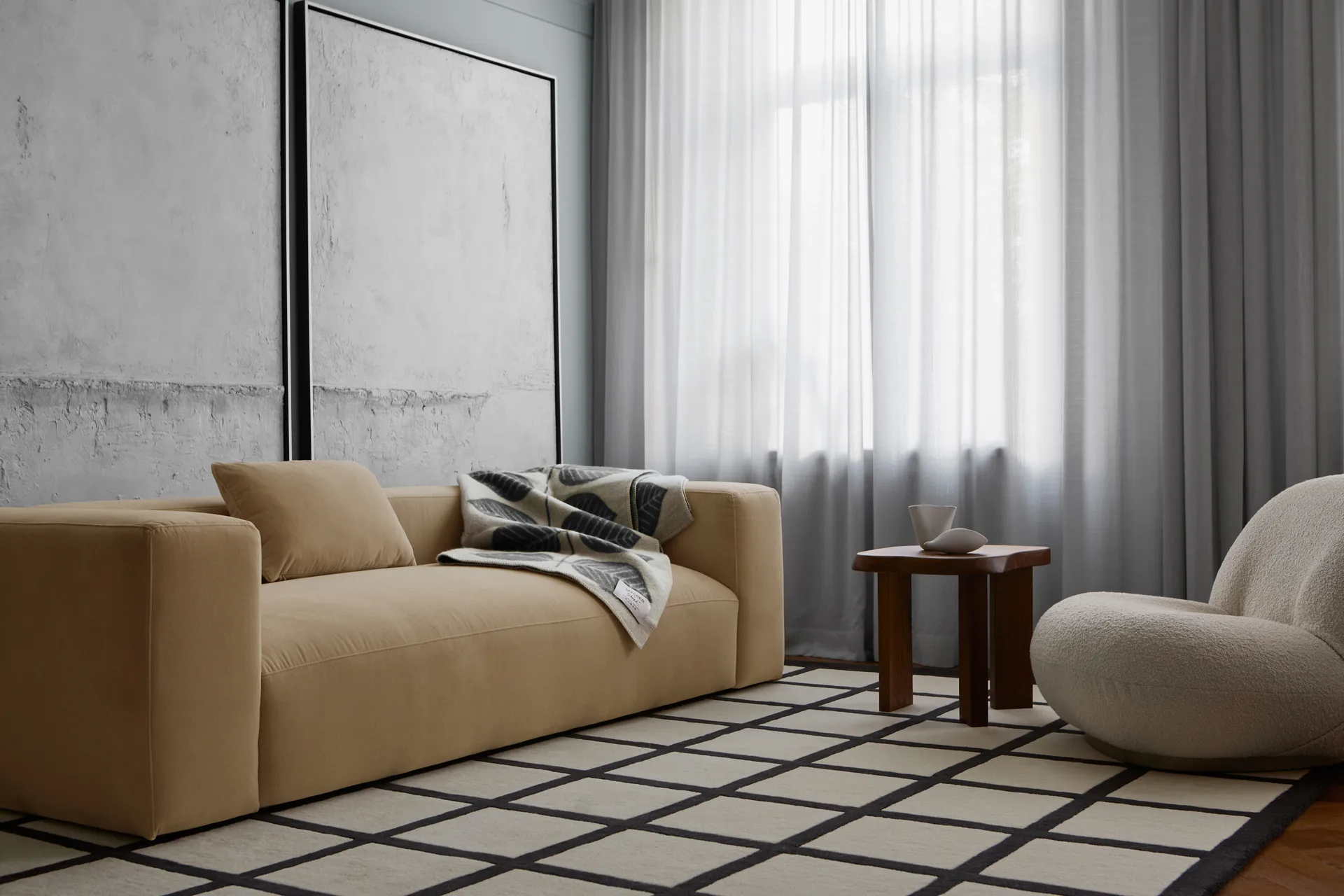 Avenue Checked Bone wool carpet, White. 250x350 cm Layered