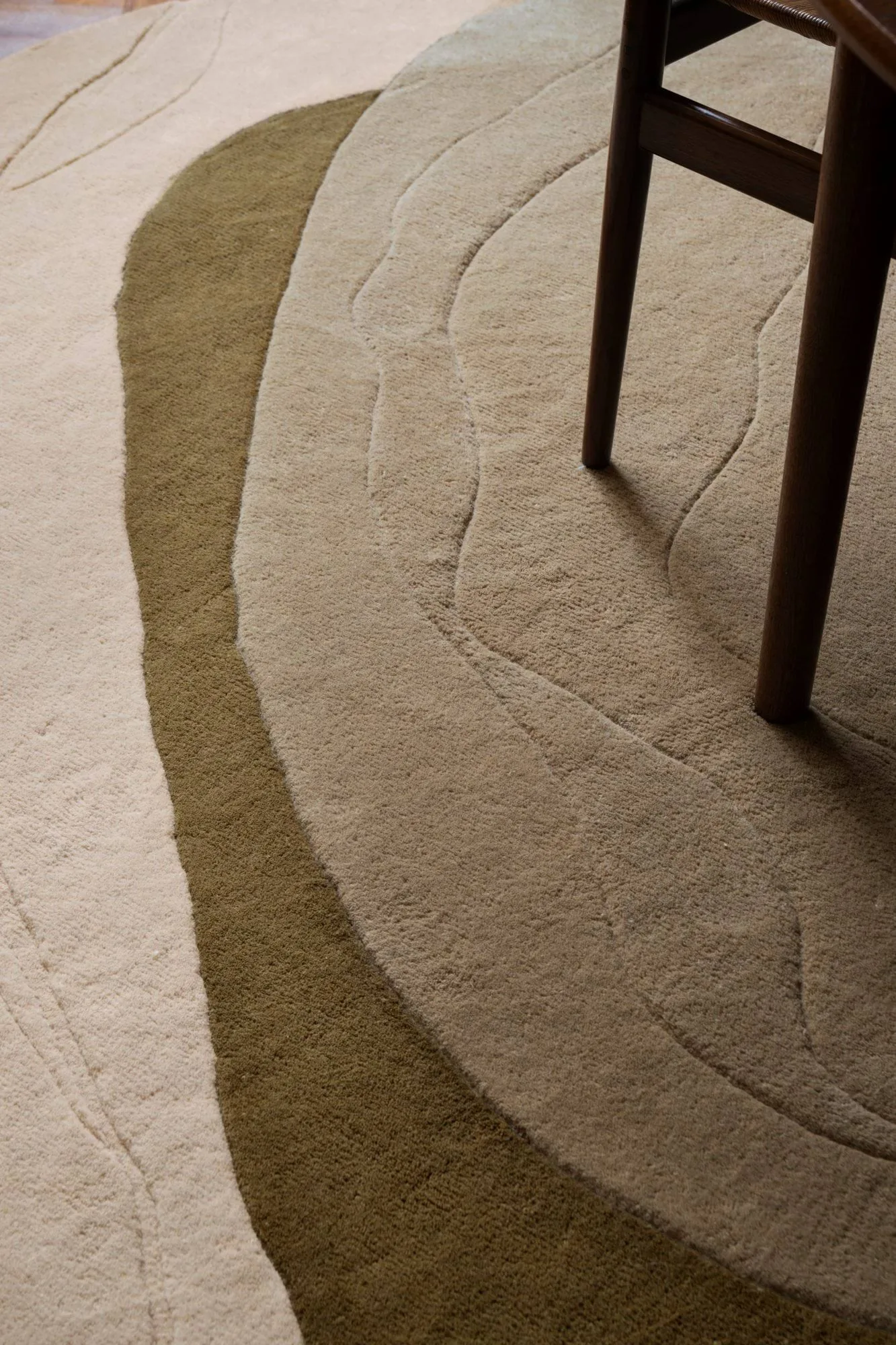 Erik Bratsberg Lozza wool rug, Olive, 210x270 cm Layered