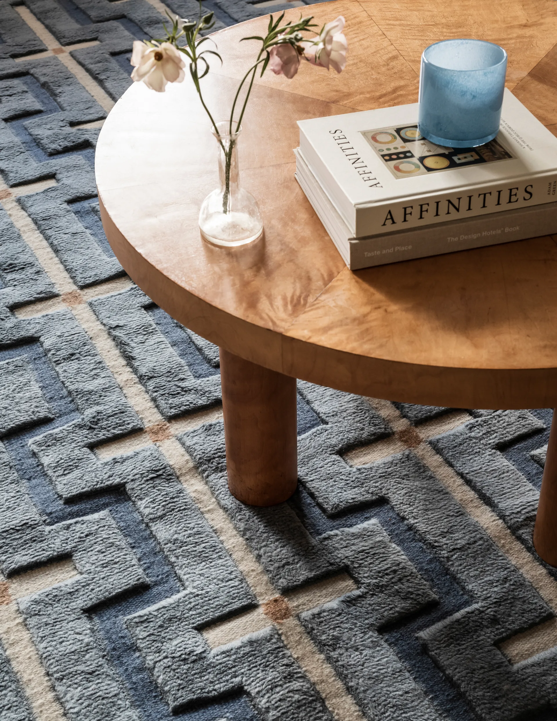 Johanna wool carpet, Blue sky. 180x270 cm Layered