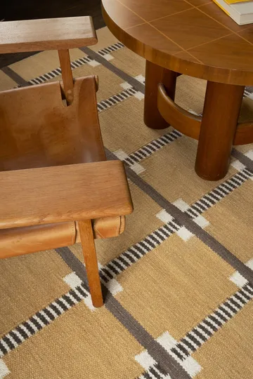 Röllakan Ruth wool rug - Harvest yellow, 140x200 cm - Layered