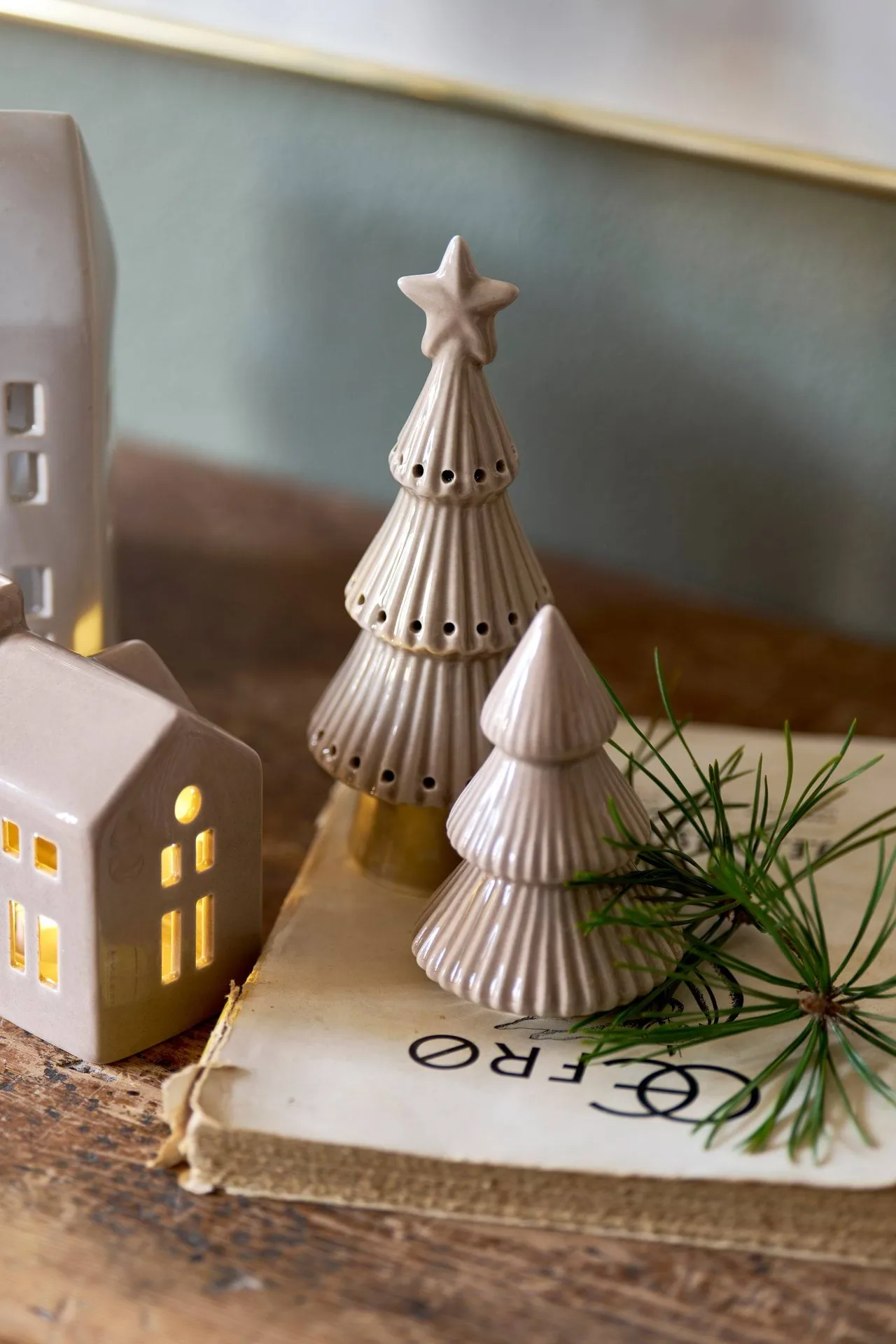Mythel LED tree decoration detail, Beige, 7x7xH17.2 cm Lene Bjerre