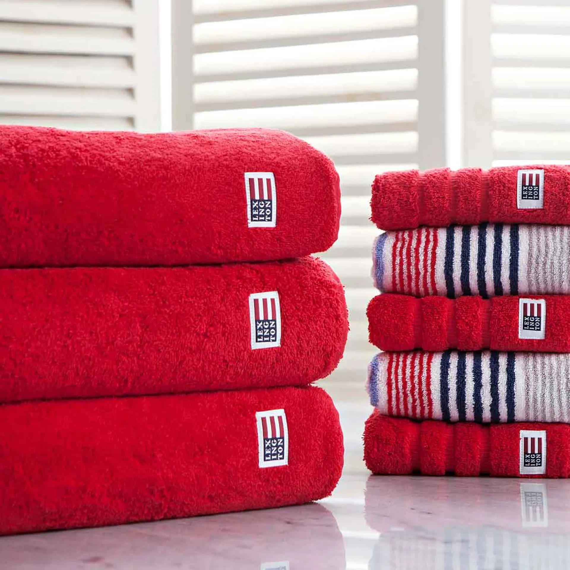 Icons Original towel 50x70 cm, red Lexington