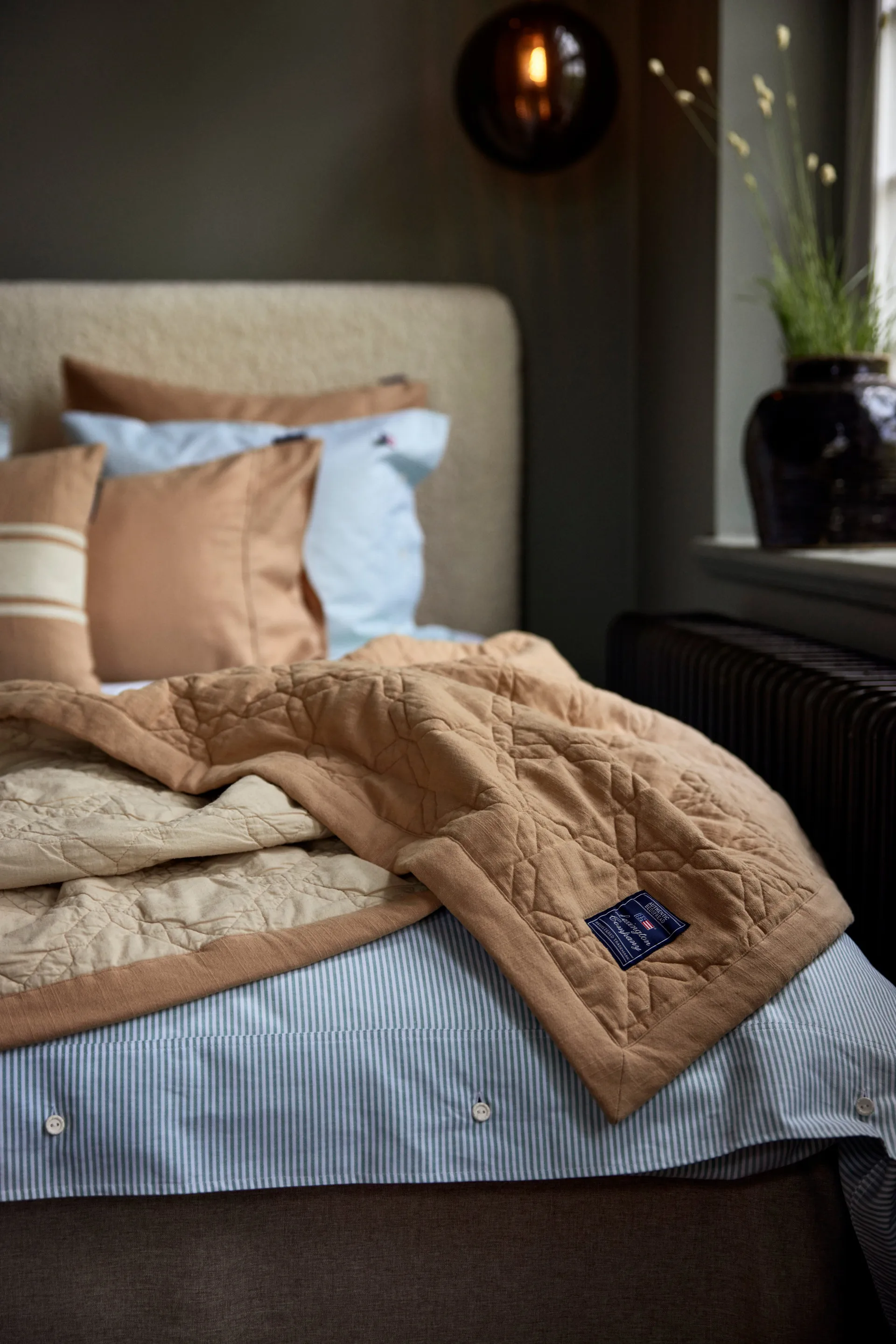 Quilted Recycled Cotton bedspread 260x240 cm, Beige Lexington