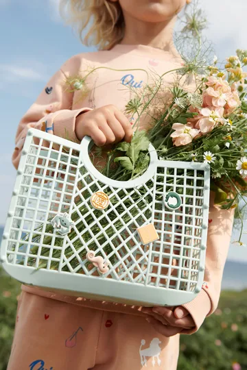 Samantha basket with charms - Light Peppermint - Liewood