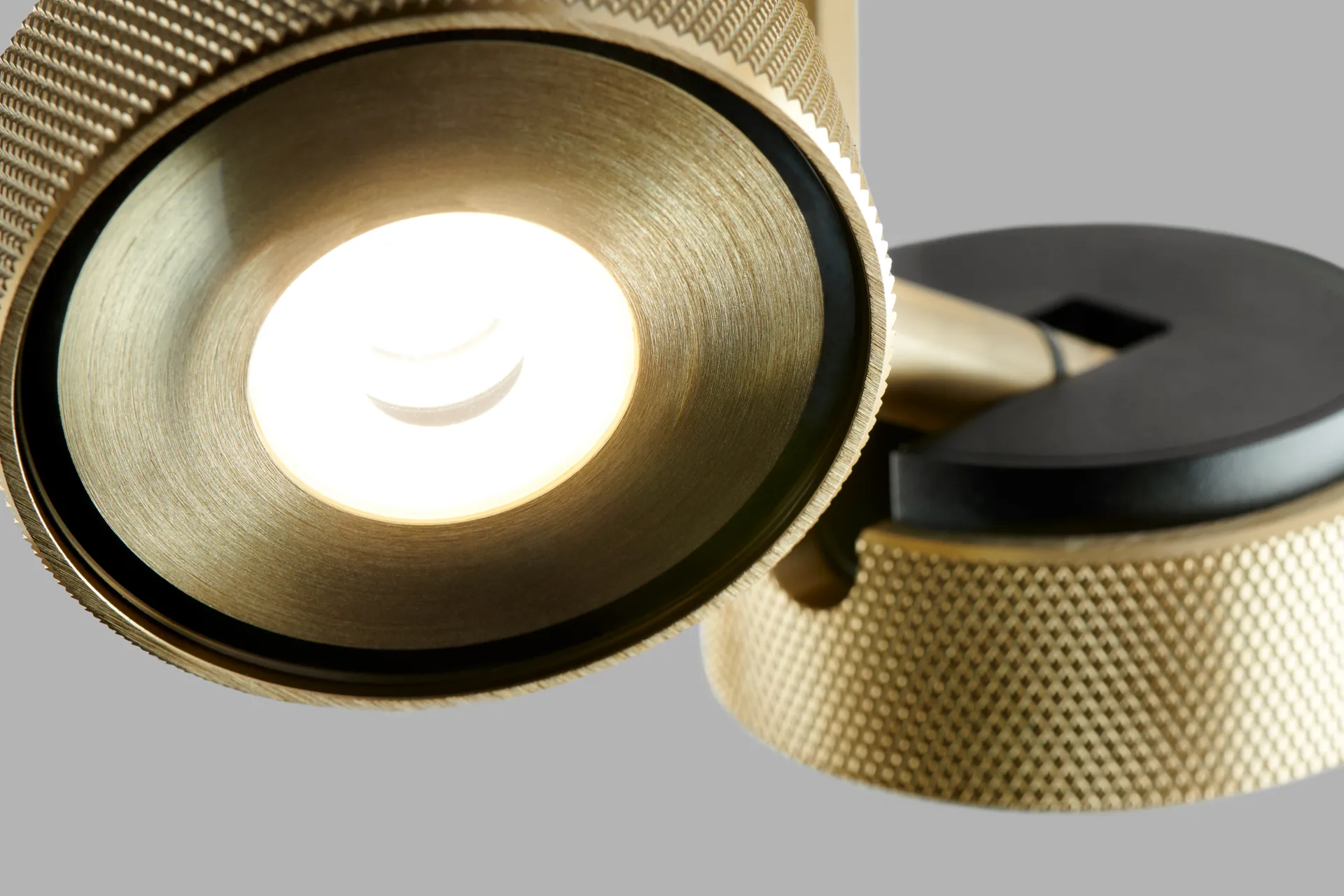 Cosmo C2 ceiling switch tune, Brass Light-Point