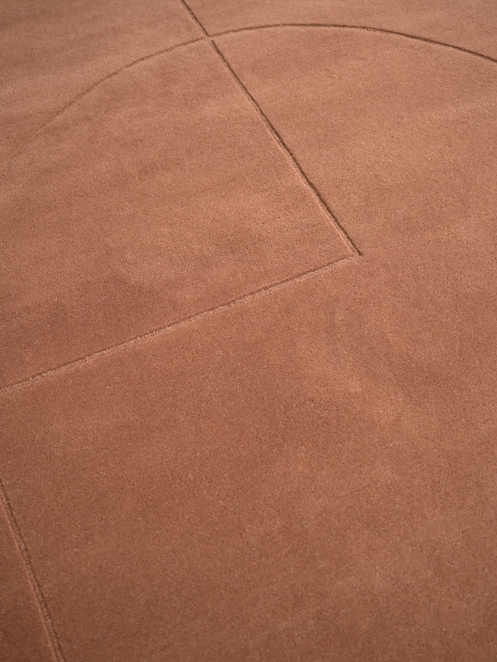 Lineal Poem wool carpet, Amber. 250x350 cm Linie Design
