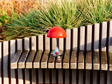 Panthella 160 Portable v3 table lamp - Original Opal Red - Louis Poulsen