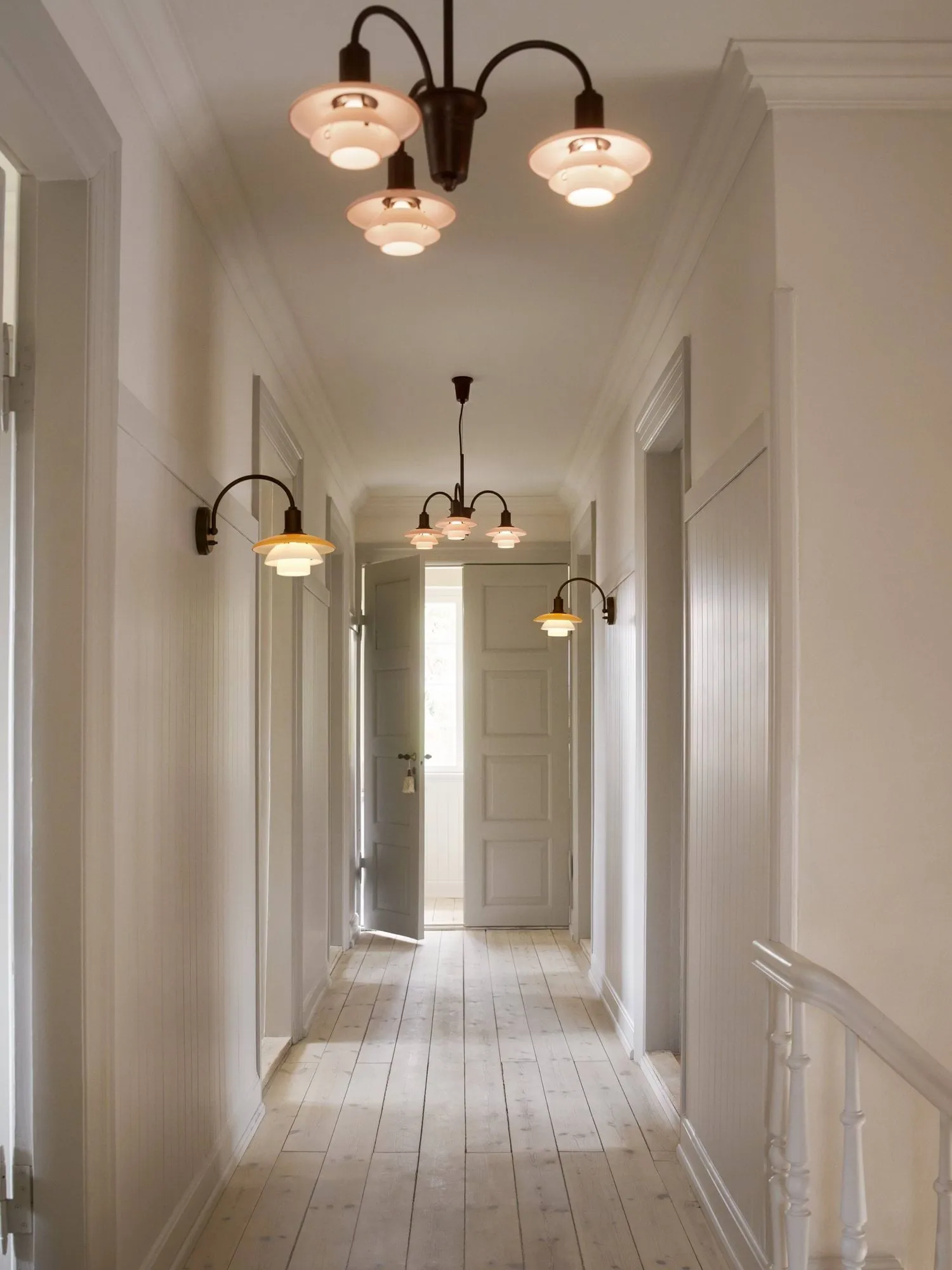 PH 2/2 Centenary Edition wall lamp, Amber-opal white, plug Louis Poulsen