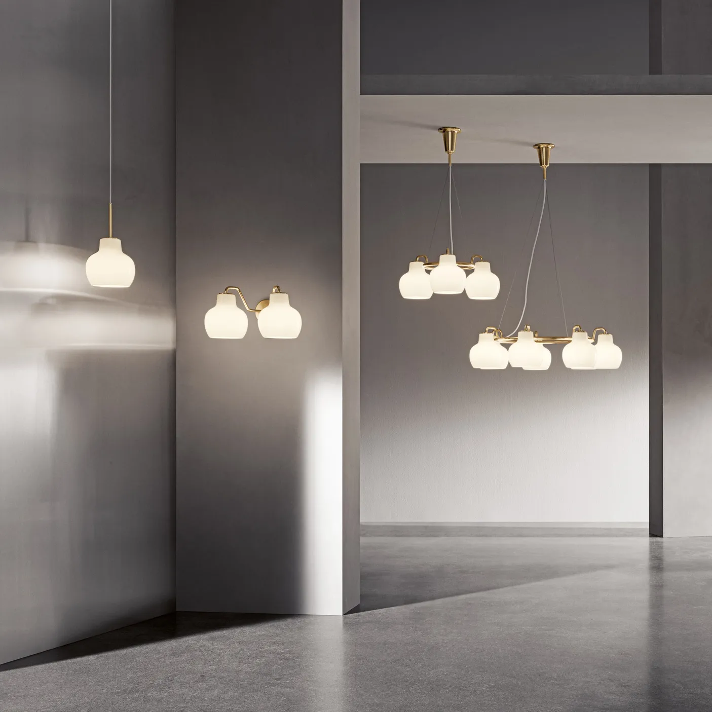 VL Ring Crown 1 pendant lamp, Brass-opal glass Louis Poulsen