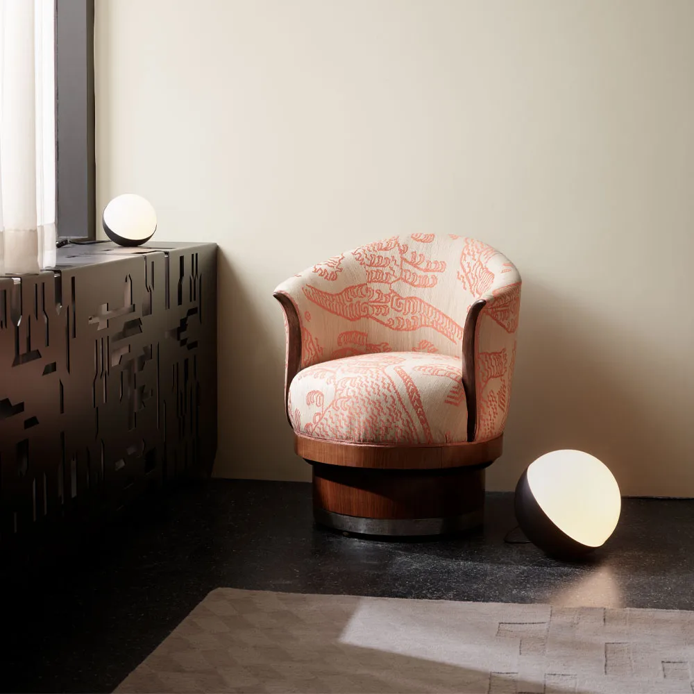 VL Studio table lamp/floor lamp Ø25 cm, Black Louis Poulsen