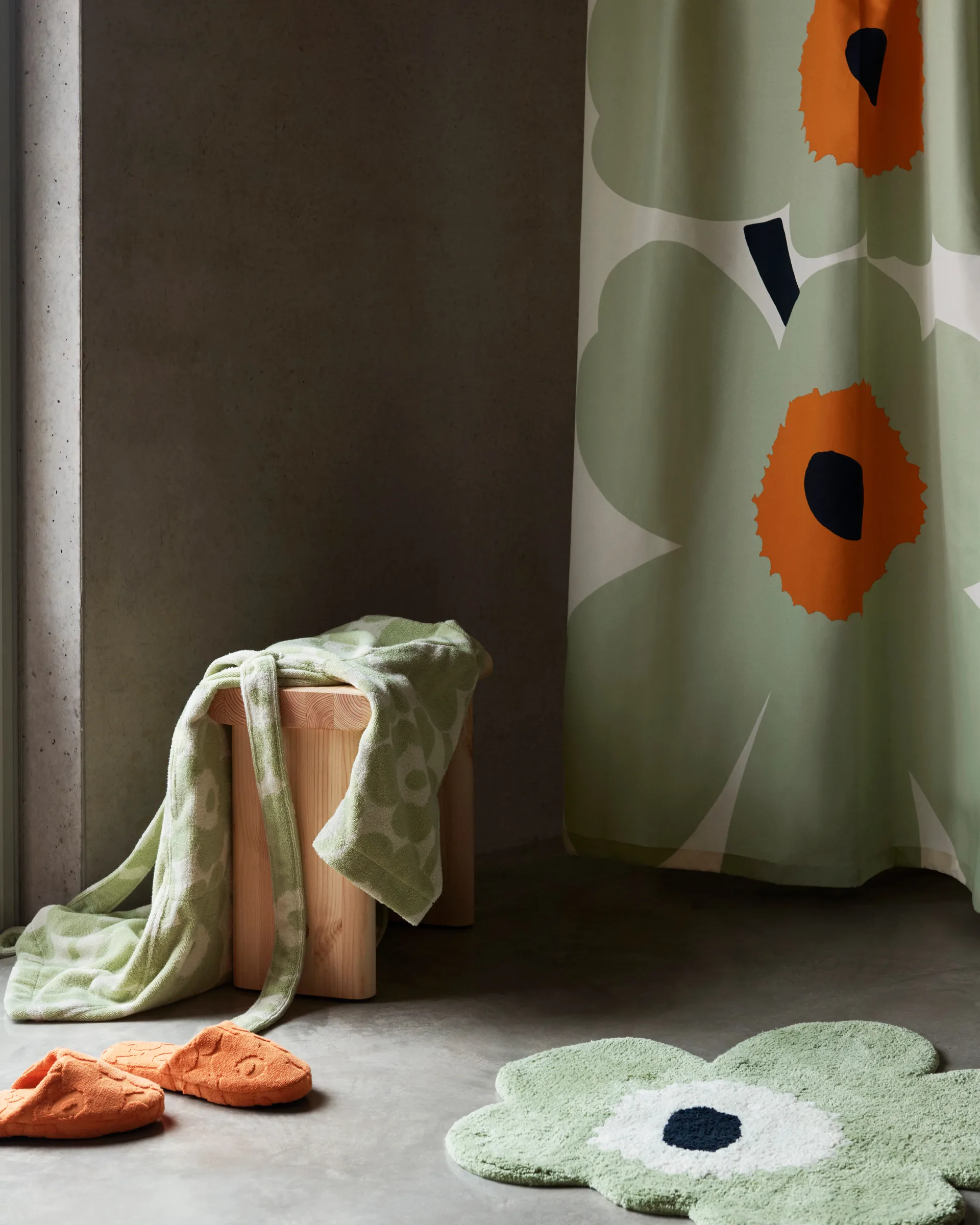 Unikko bathroom mat 73x74 cm, Sage-off white Marimekko