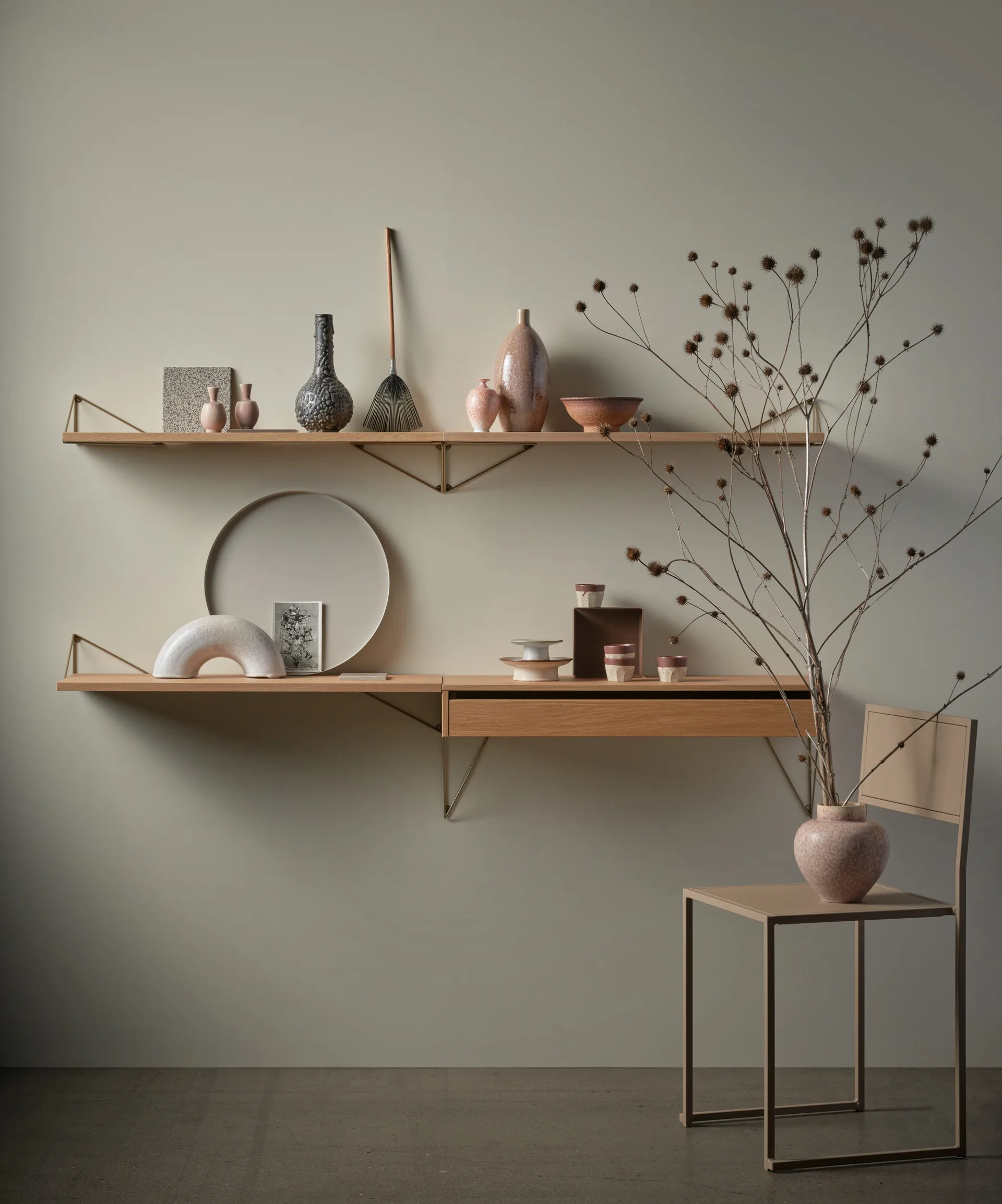 Pythagoras shelf, oak Maze